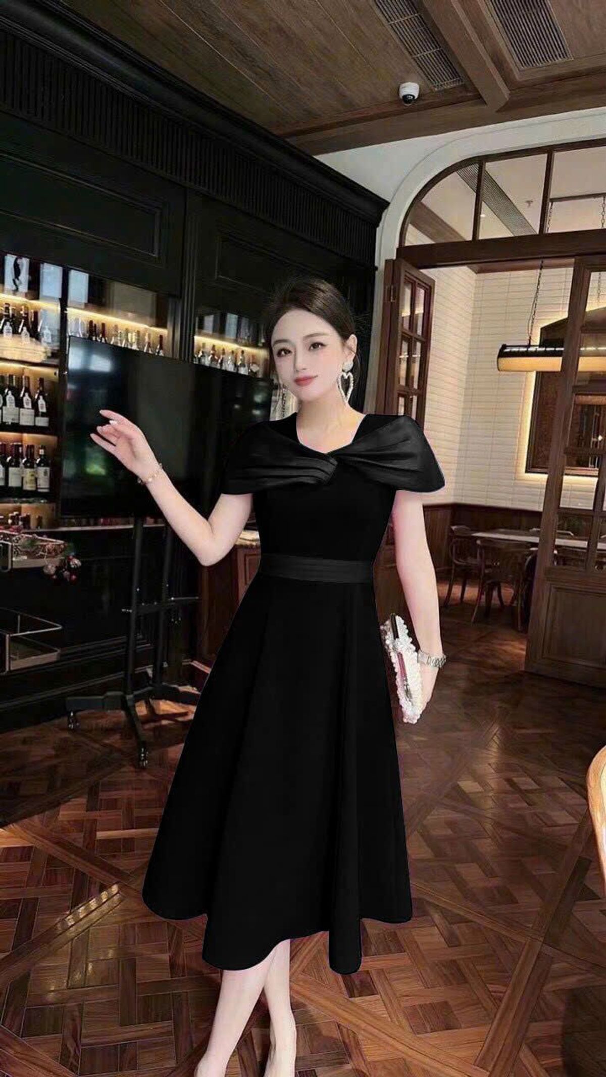 Đầm xòe trễ vai phối lụa thiết kế rất sang trọng hàng cao cấp Đầm xòe trễ vai phối lụa thiết kế rất sang trọng hàng cao cấp