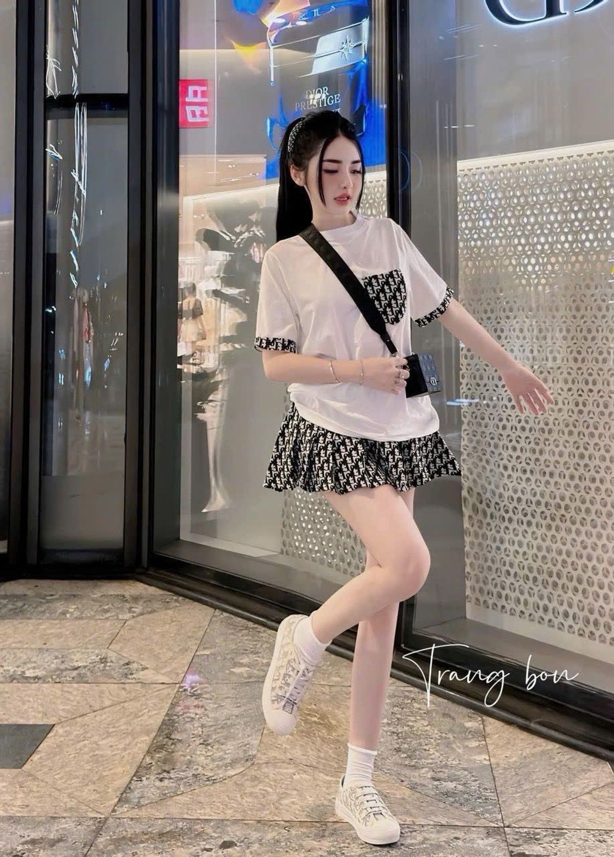 Set áo thun tăm lạnh in túi ngực viền tay mix chân váy bố dạ có lót in siêu xinh phù hợp đi làm đi chơi Set áo thun tăm lạnh in túi ngực viền tay mix chân váy bố dạ có lót in siêu xinh phù hợp đi làm đi chơi