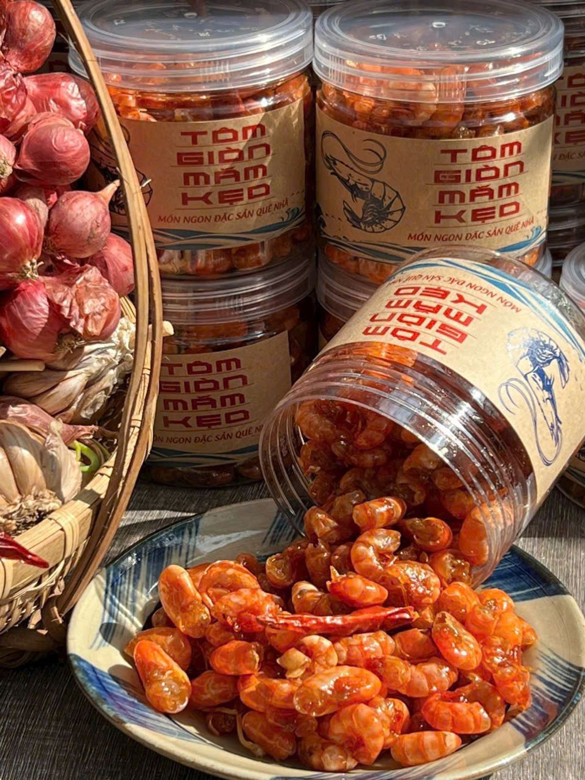 TÔM RIM MẮM KẸO NHÀ LÀM: GIÒN RỤM, ĐẬM ĐÀ, NGON TUYỆT CÚ MÈO 200G - WINNIE HOUSE TÔM RIM MẮM KẸO NHÀ LÀM: GIÒN RỤM, ĐẬM ĐÀ, NGON TUYỆT CÚ MÈO 200G - WINNIE HOUSE