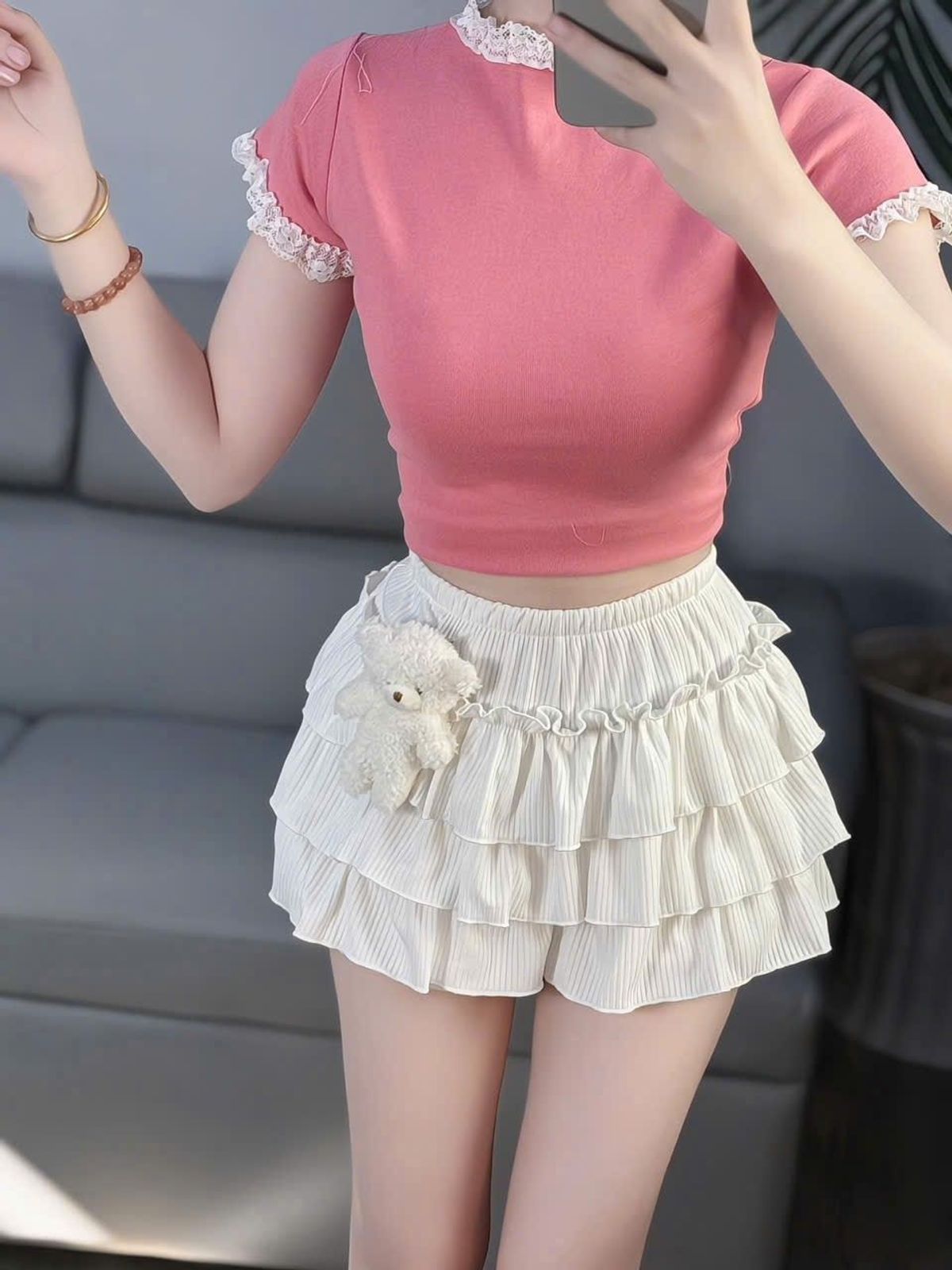 QUẦN TẦNG VẢI LEN GÂN ĐÍNH GẤU TRẮNG - LÊ PHƯƠNG BOUTIQUE QUẦN TẦNG VẢI LEN GÂN ĐÍNH GẤU TRẮNG - LÊ PHƯƠNG BOUTIQUE