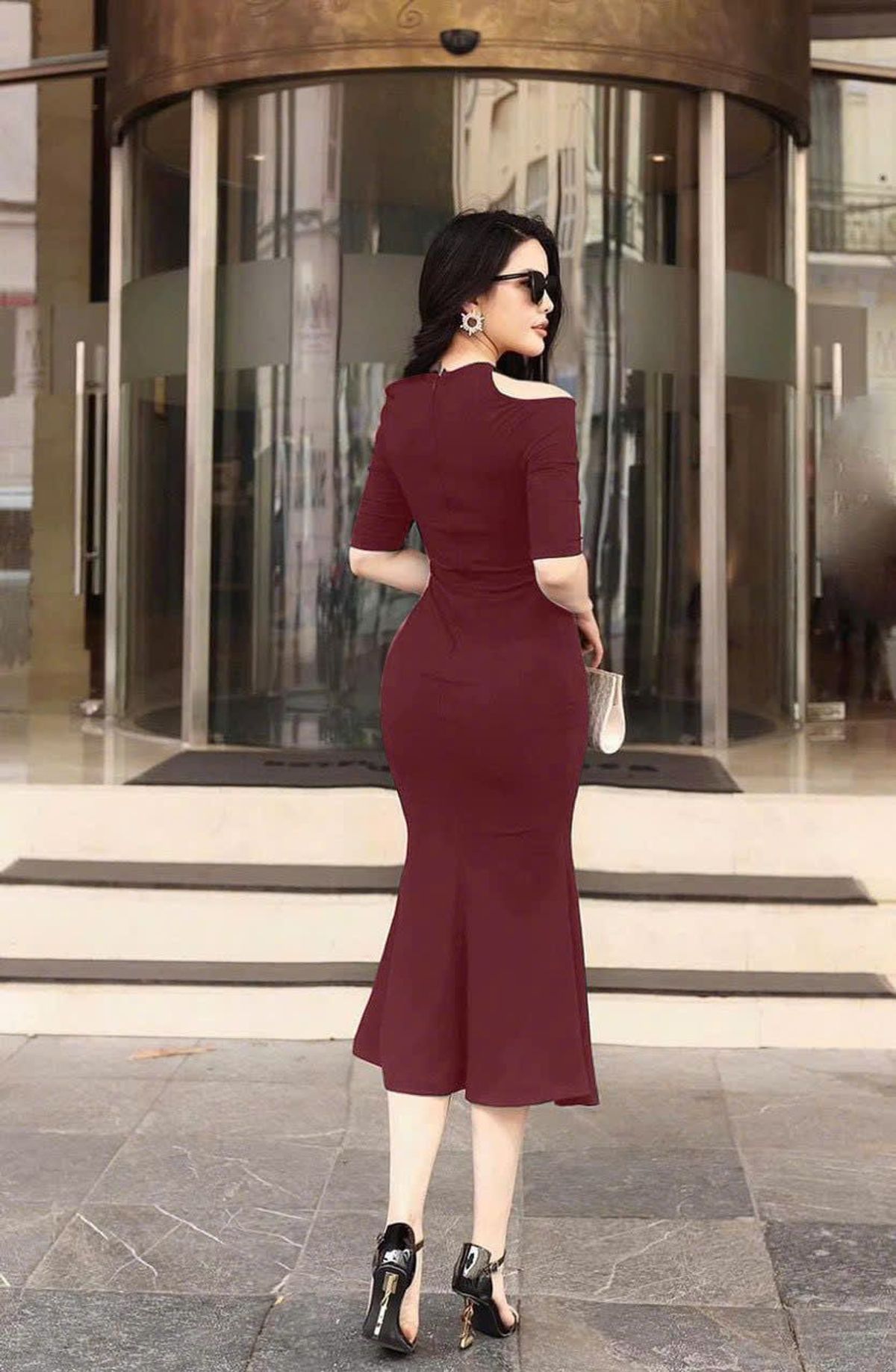 Đầm nữ đuôi cá hở vai thiết kế sang trọng hàng cao cấp Đầm nữ đuôi cá hở vai thiết kế sang trọng hàng cao cấp