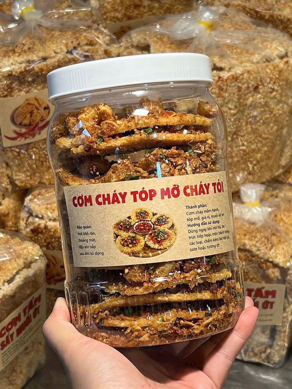 CƠM CHÁY TÓP MỠ HÀNH PHI MUỐI TÔM, HƯƠNG VỊ ĐẶC BIỆT 500G - WINNIE HOUSE CƠM CHÁY TÓP MỠ HÀNH PHI MUỐI TÔM, HƯƠNG VỊ ĐẶC BIỆT 500G - WINNIE HOUSE