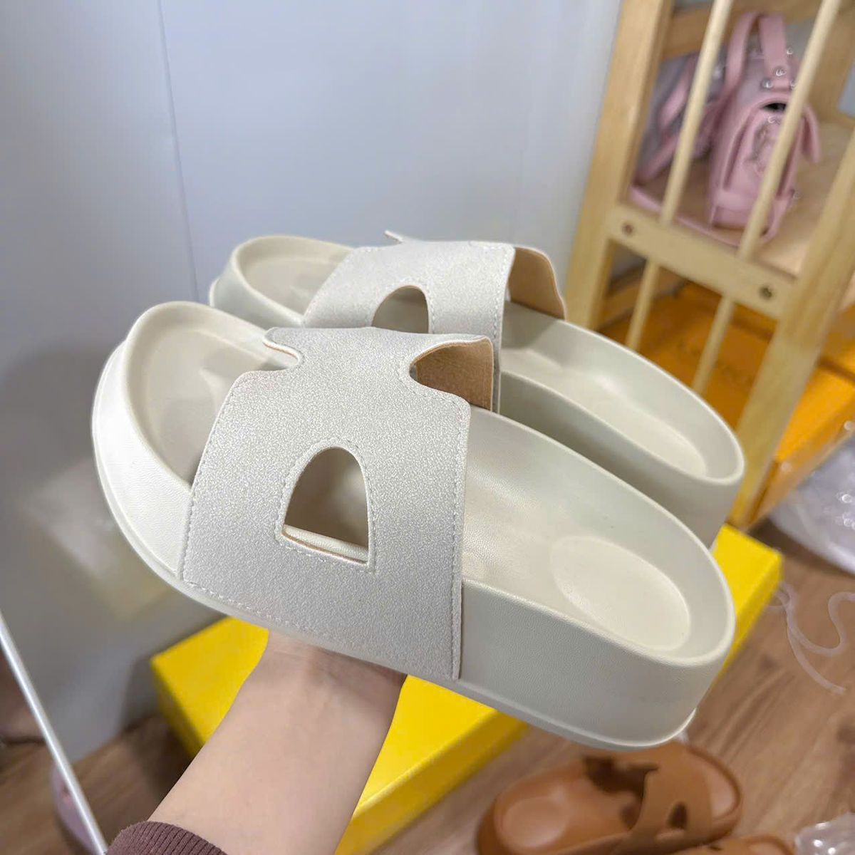 DÉP QUAI NGANG EVA 5CM SIÊU NHẸ – MỀM MẠI, CHỐNG THẤM, BỀN ĐẸP - PIPI STORE DÉP QUAI NGANG EVA 5CM SIÊU NHẸ – MỀM MẠI, CHỐNG THẤM, BỀN ĐẸP - PIPI STORE
