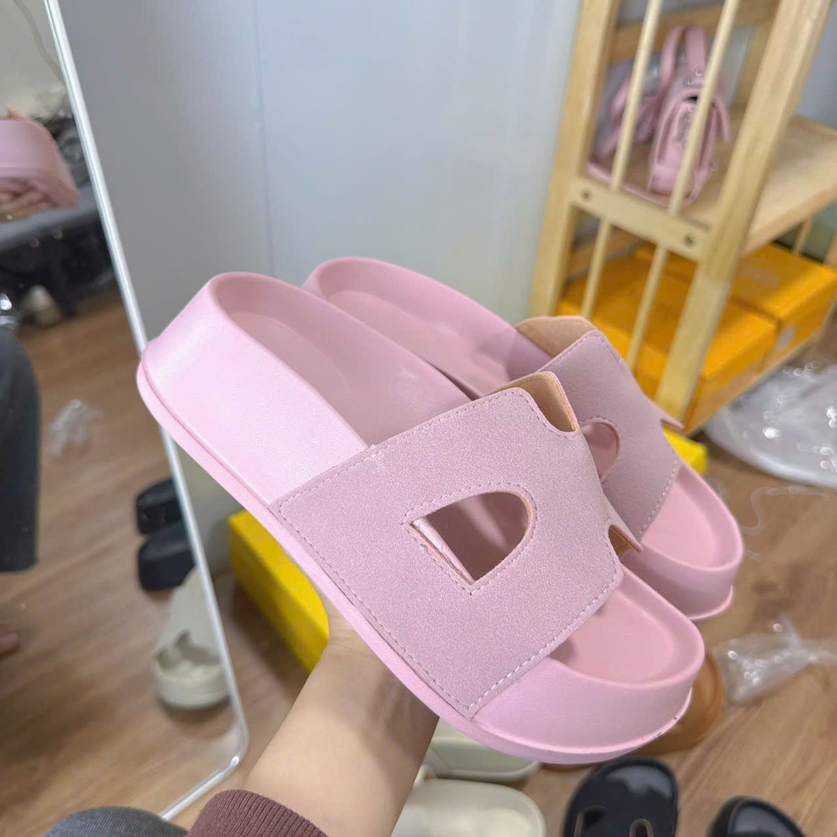 DÉP QUAI NGANG EVA 5CM SIÊU NHẸ – MỀM MẠI, CHỐNG THẤM, BỀN ĐẸP - PIPI STORE DÉP QUAI NGANG EVA 5CM SIÊU NHẸ – MỀM MẠI, CHỐNG THẤM, BỀN ĐẸP - PIPI STORE