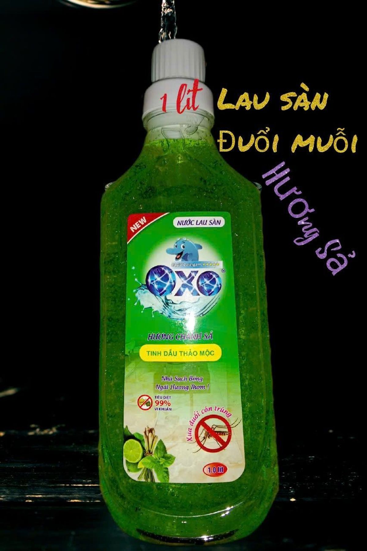 Nước lau sàn đặc trị muỗi tinh dầu thảo mộc OXO. Dung tích 1 lít Nước lau sàn đặc trị muỗi tinh dầu thảo mộc OXO. Dung tích 1 lít