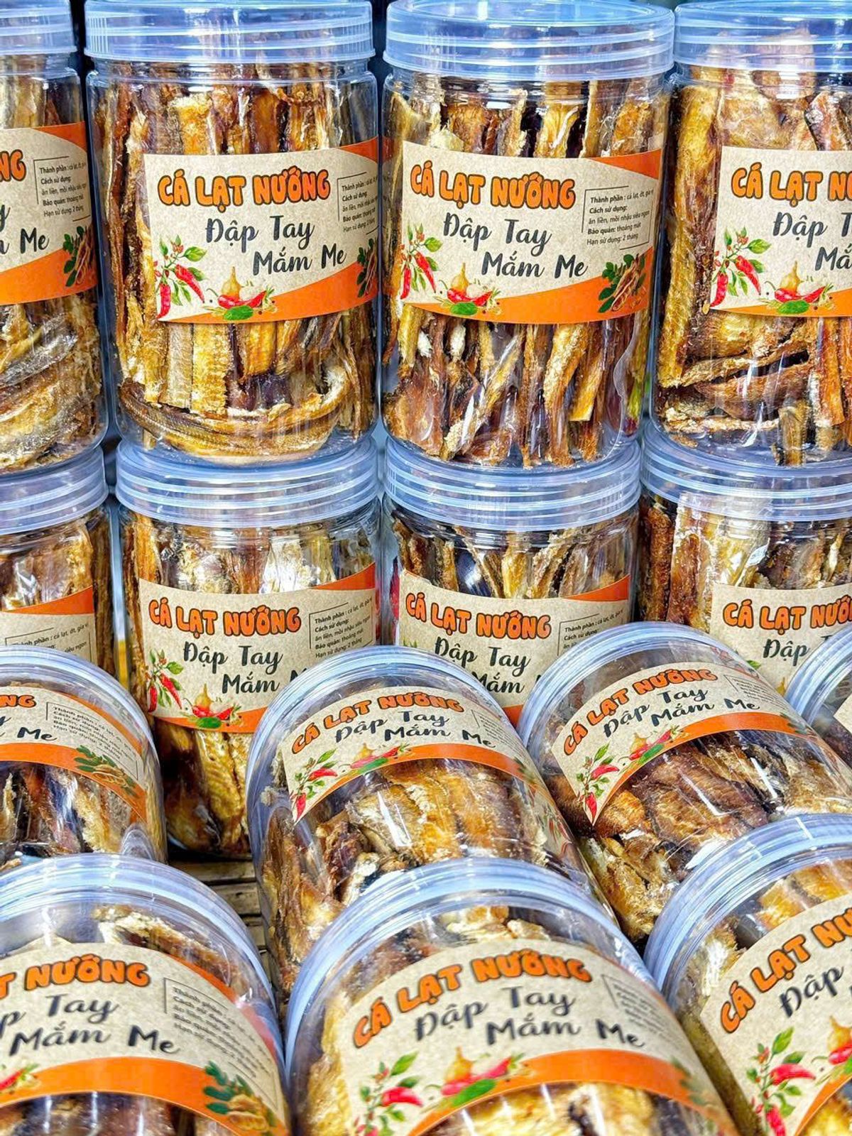 CÁ LẠT NƯỚNG ĐẬP TAY MẮM ME, ĐẬM VỊ MIỀN TÂY 300G - WINNIE HOUSE CÁ LẠT NƯỚNG ĐẬP TAY MẮM ME, ĐẬM VỊ MIỀN TÂY 300G - WINNIE HOUSE