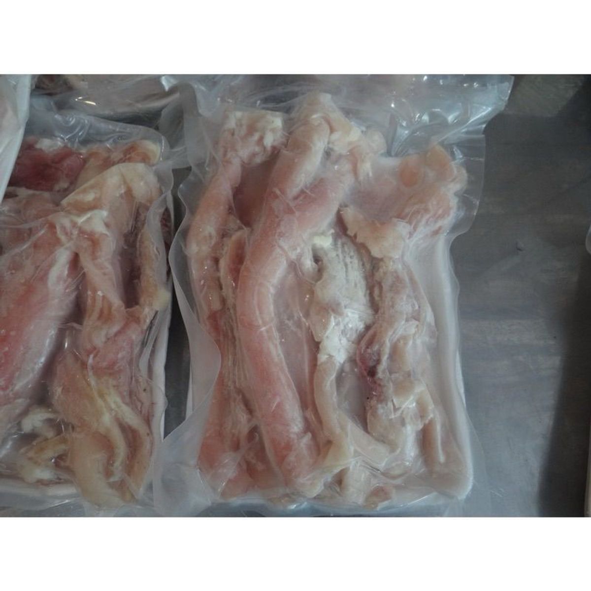 Gân y bò sống Túi 1kg (GIAO HOA TOC HCM) Gân y bò sống Túi 1kg (GIAO HOA TOC HCM)