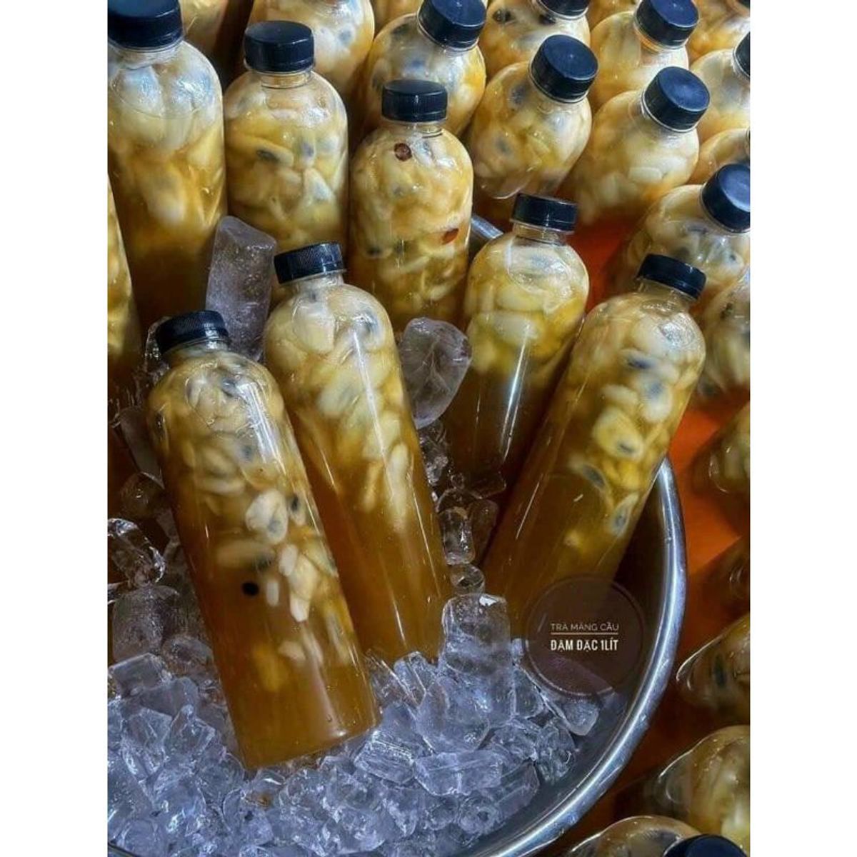 Trà mãng cầu xiêm chai 1 Lít siêu ngon siêu hot (giao tphcm) Trà mãng cầu xiêm chai 1 Lít siêu ngon siêu hot (giao tphcm)