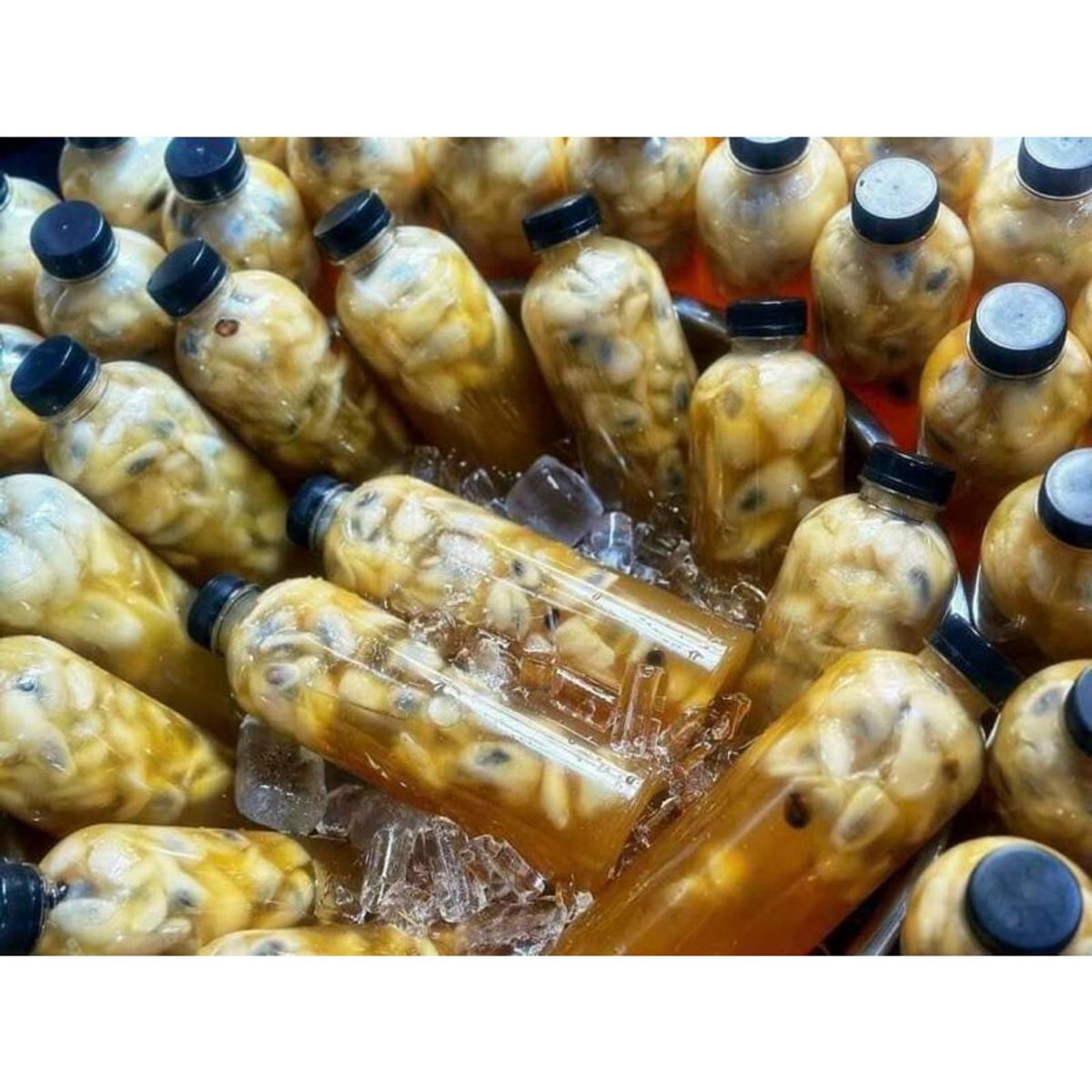 Trà mãng cầu xiêm chai 1 Lít siêu ngon siêu hot (giao tphcm) Trà mãng cầu xiêm chai 1 Lít siêu ngon siêu hot (giao tphcm)