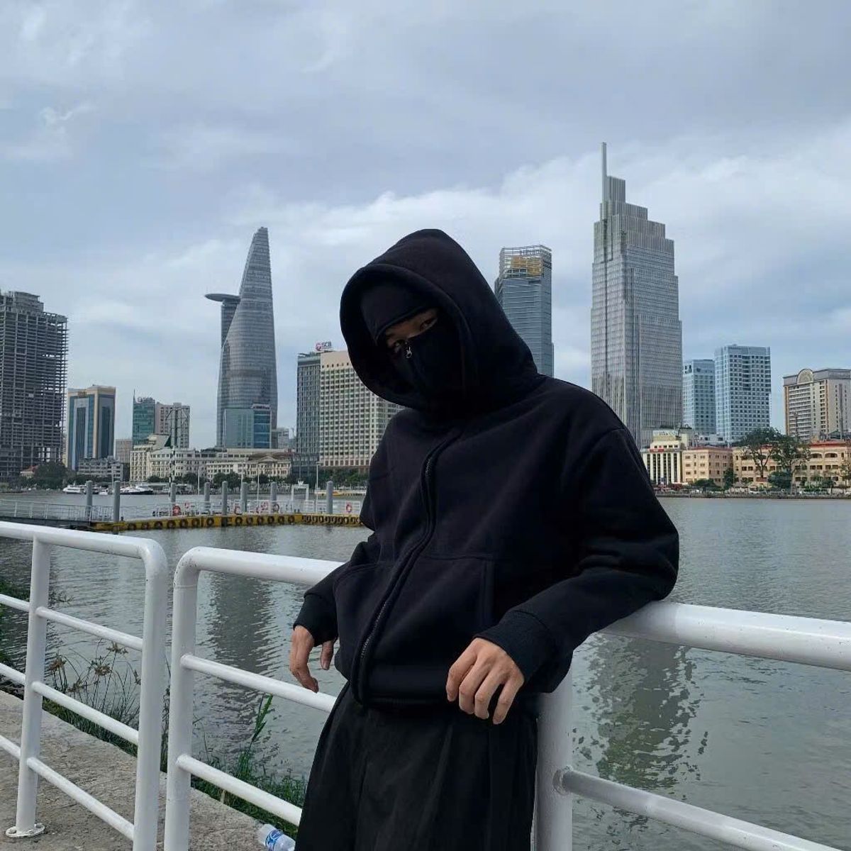 Áo Khoác Hoodie Zip Ninja Trơn Cổ Cao 2 Nón có túi Trong Tay Xỏ Ngón Phong Cách Ninja Che Mặt Mũ Rộng Siêu Ngầu Áo Khoác Hoodie Zip Ninja Trơn Cổ Cao 2 Nón có túi Trong Tay Xỏ Ngón Phong Cách Ninja Che Mặt Mũ Rộng Siêu Ngầu