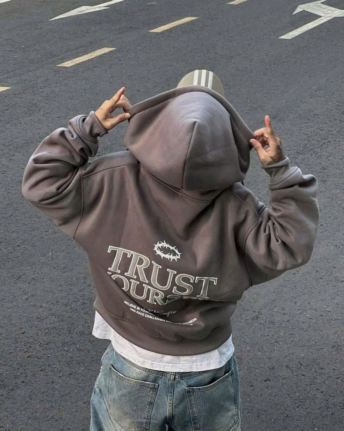 Áo khoác Zip Boxy TRUST YOURSELF chất nỉ bông dáng rộng hoodie zip from rộng nam nữ unisex Áo khoác Zip Boxy TRUST YOURSELF chất nỉ bông dáng rộng hoodie zip from rộng nam nữ unisex