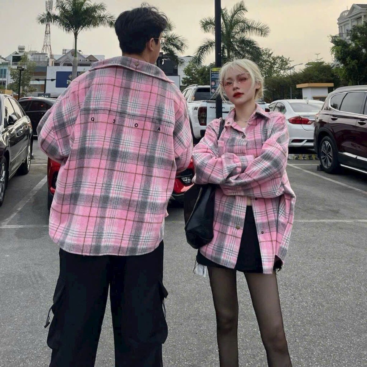 Áo khoác sơ mi chất kate nam nữ FLANNEL tay dài from rộng nhiều màu cá tính (k nón) Áo khoác sơ mi chất kate nam nữ FLANNEL tay dài from rộng nhiều màu cá tính (k nón)