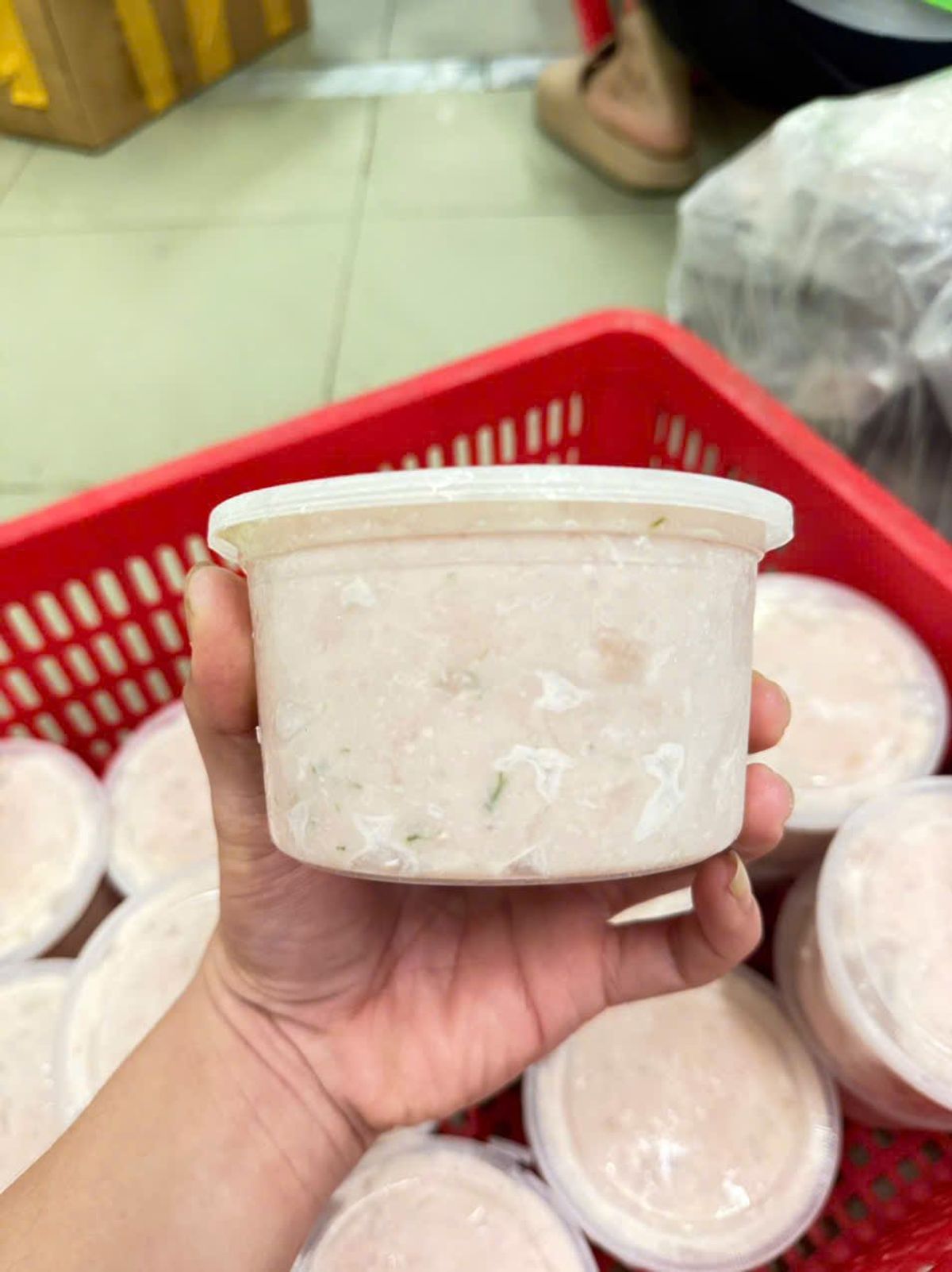Chả tôm sống hộp 500g Chả tôm sống hộp 500g