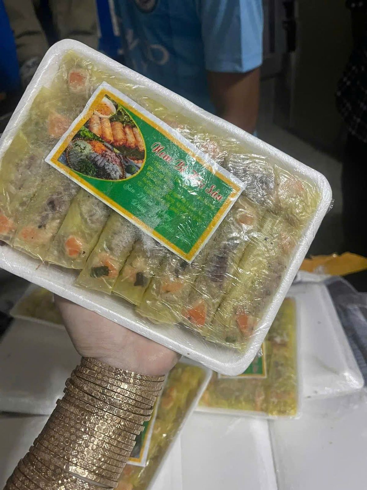 Nem bề bề hải sản khay 10 cuốn Nem bề bề hải sản khay 10 cuốn