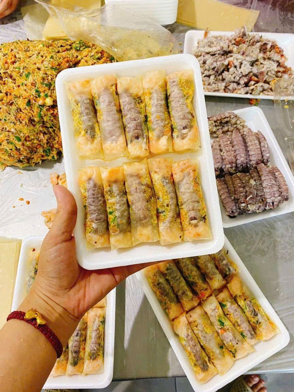 Nem bề bề hải sản khay 10 cuốn Nem bề bề hải sản khay 10 cuốn