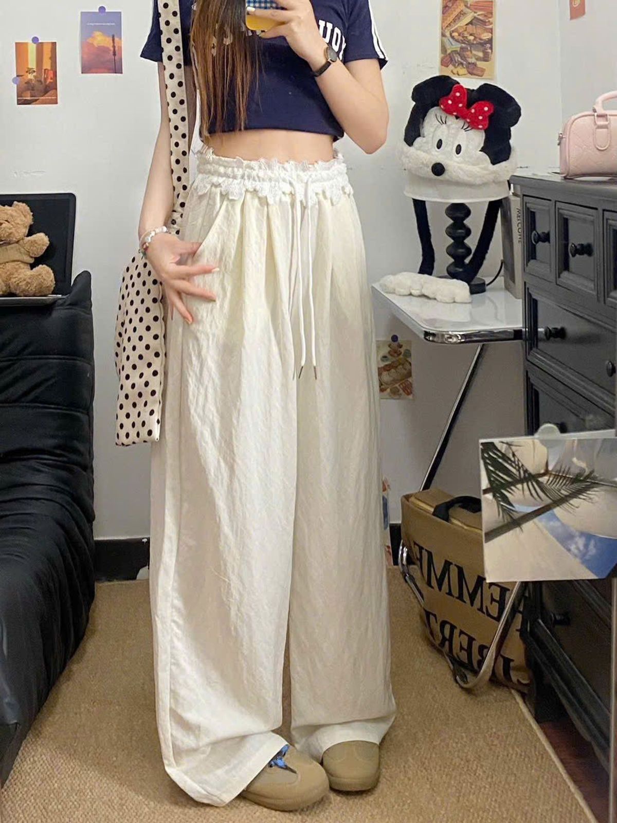 Quần Ống Rộng Trơn Phối Lưng Ren Chất Dù Nhăn Mịn Mát Freesize Dưới 63kg Quần Ống Rộng Trơn Phối Lưng Ren Chất Dù Nhăn Mịn Mát Freesize Dưới 63kg