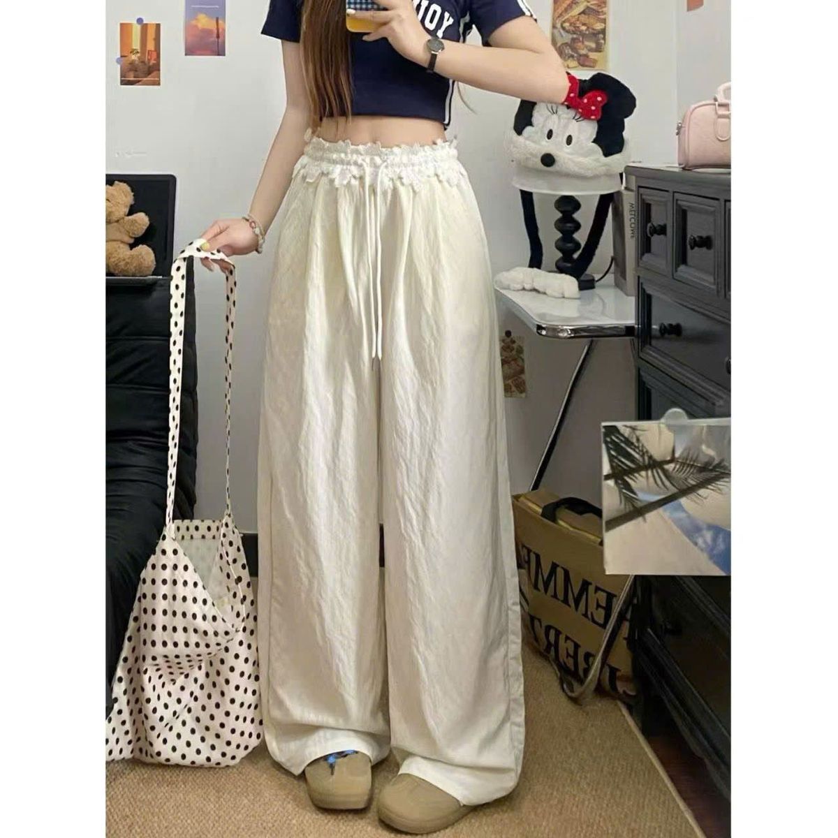 Quần Ống Rộng Trơn Phối Lưng Ren Chất Dù Nhăn Mịn Mát Freesize Dưới 63kg Quần Ống Rộng Trơn Phối Lưng Ren Chất Dù Nhăn Mịn Mát Freesize Dưới 63kg