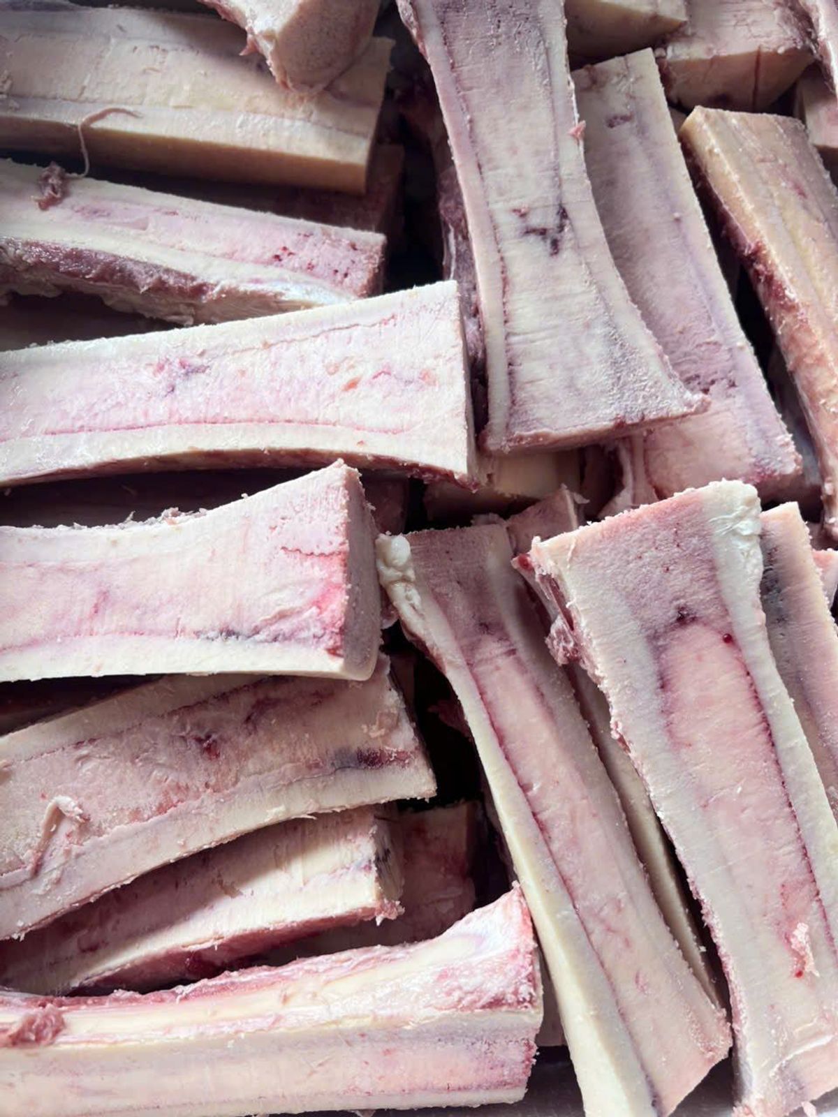 Xương ống tuỷ bò cưa ngang 1kg ngon (giao tphcm) Xương ống tuỷ bò cưa ngang 1kg ngon (giao tphcm)