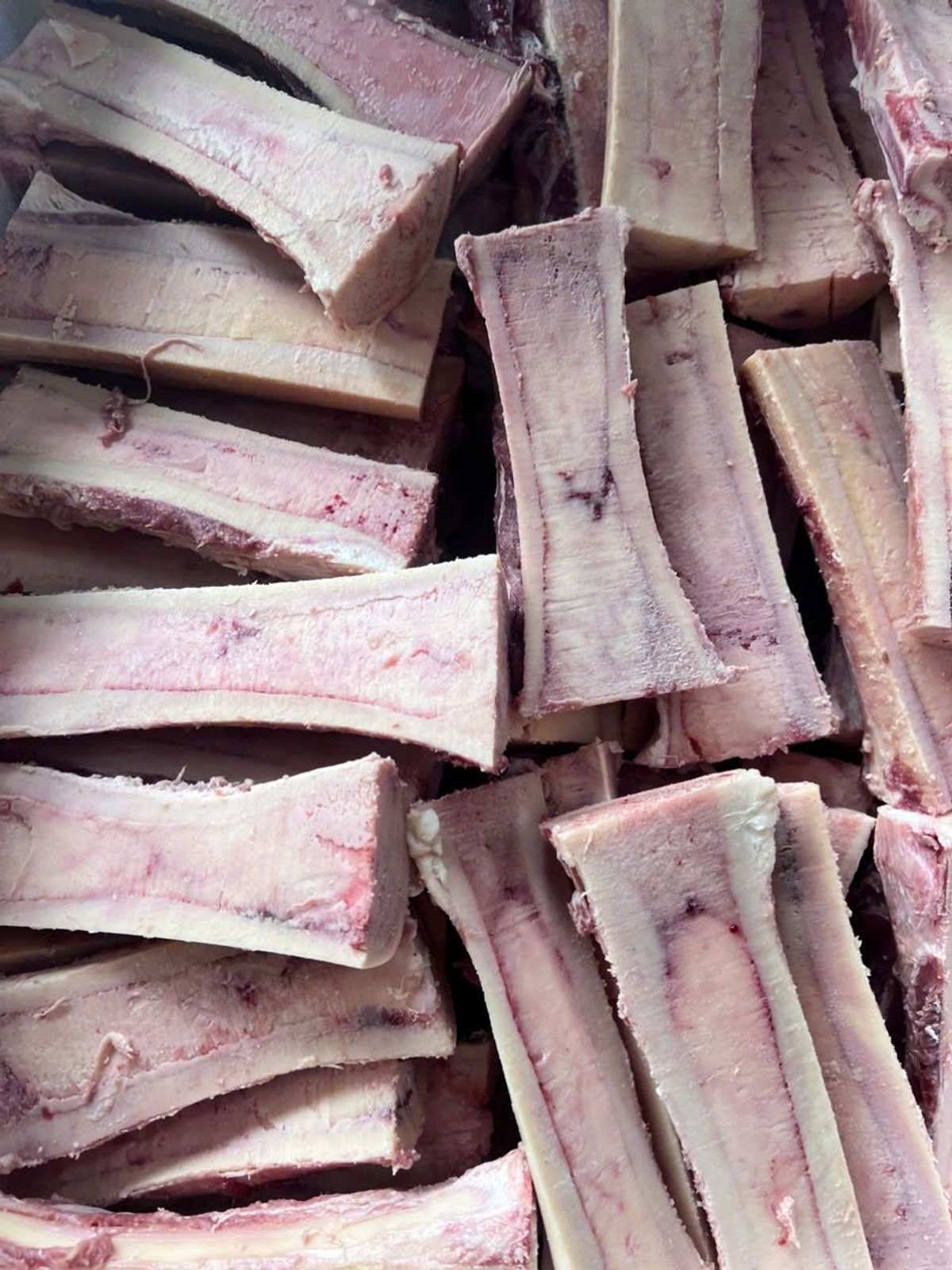 Xương ống tuỷ bò cưa ngang 1kg ngon (giao tphcm) Xương ống tuỷ bò cưa ngang 1kg ngon (giao tphcm)