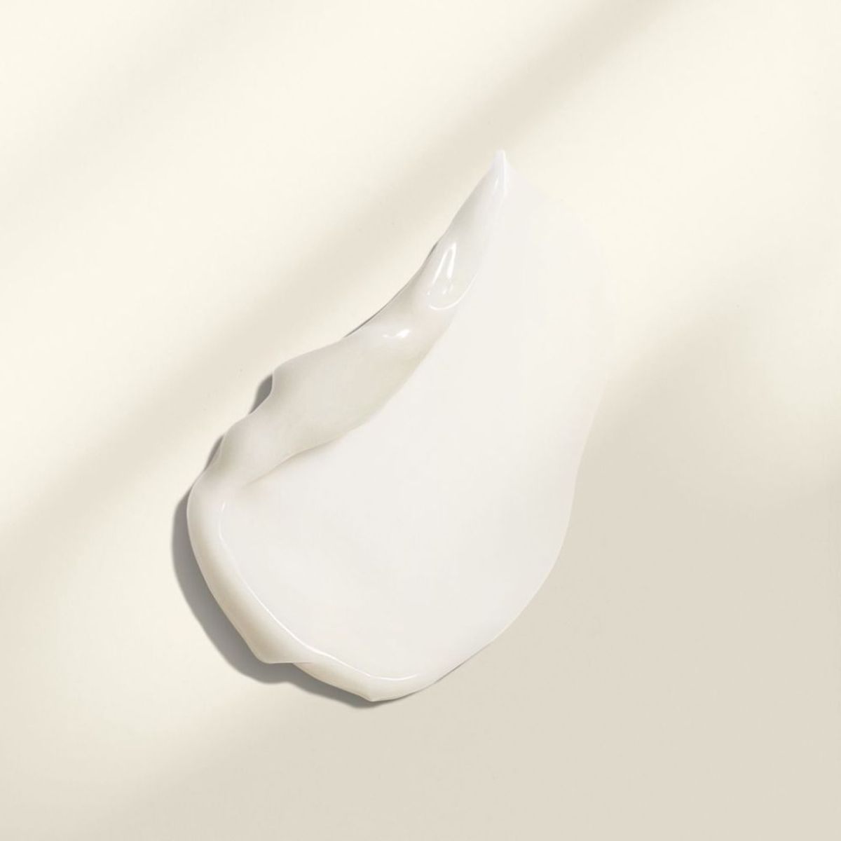 Dầu xả bưởi Cocoon 310ml - Giảm rụng tóc và dưỡng tóc chắc khỏe Dầu xả bưởi Cocoon 310ml - Giảm rụng tóc và dưỡng tóc chắc khỏe