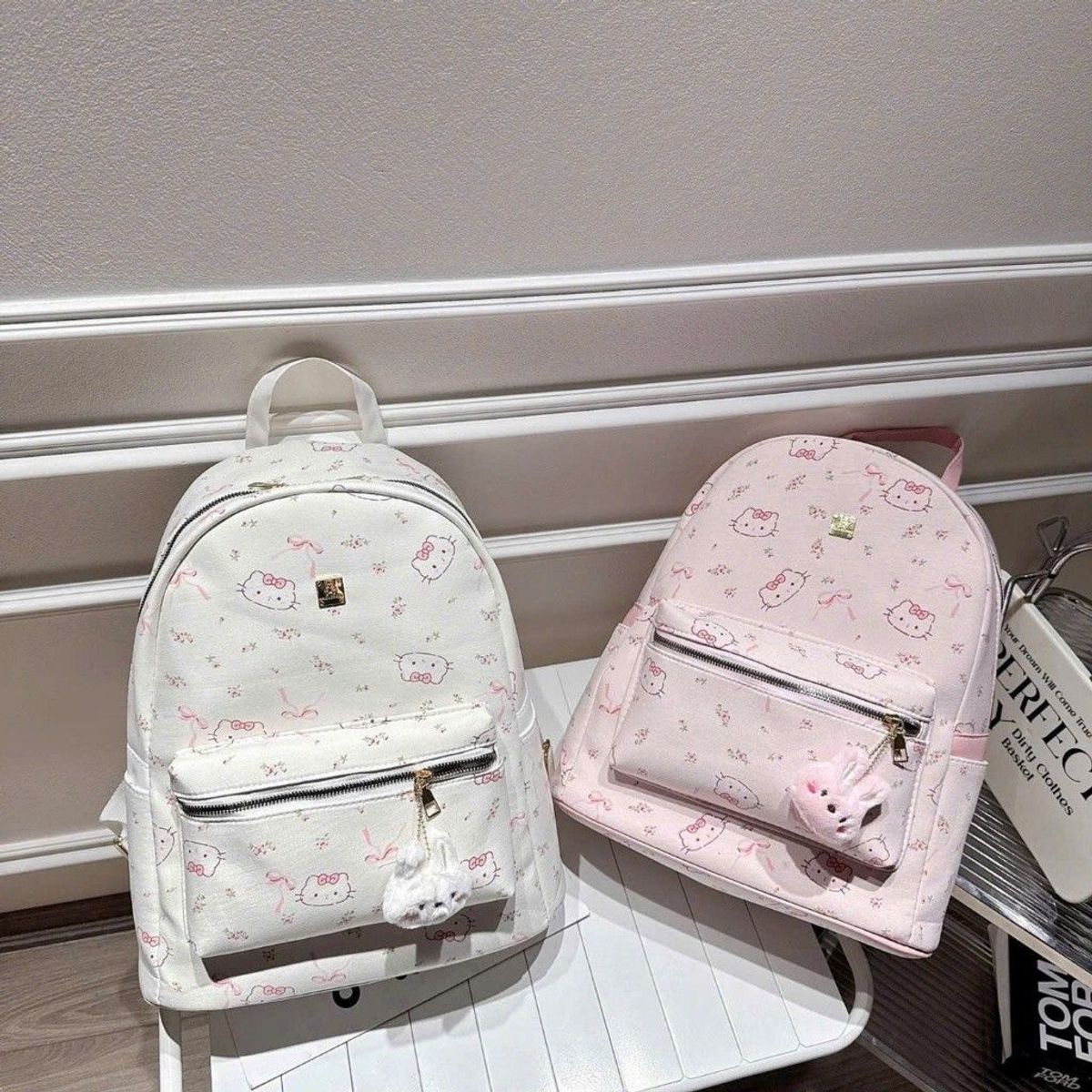 BALÔ DA PU KITTY – TẶNG KÈM THỎ BÔNG CỰC XINH W728 - WINNIE HOUSE BALÔ DA PU KITTY – TẶNG KÈM THỎ BÔNG CỰC XINH W728 - WINNIE HOUSE