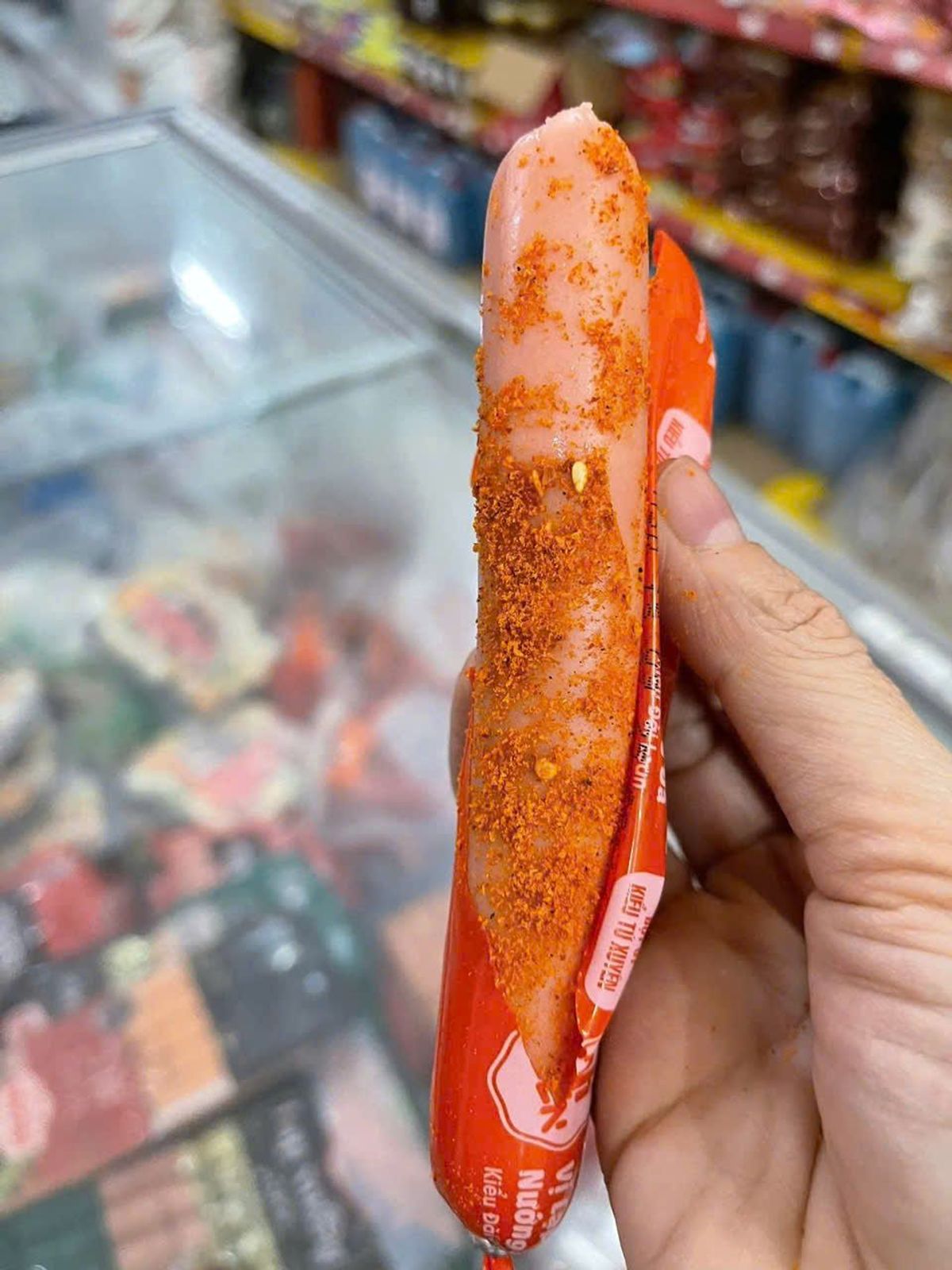 Xúc xích Ăn liền TT OH TEEn vị lạp xưởng hộp 1kg 25 cây Xúc xích Ăn liền TT OH TEEn vị lạp xưởng hộp 1kg 25 cây