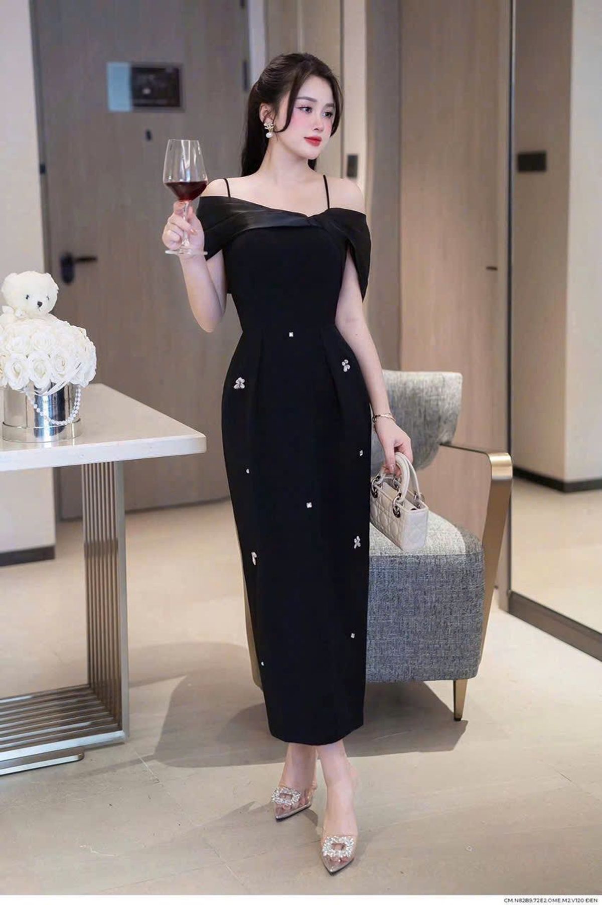 Đầm body trễ bái đính hạt sang trọng hàng cao cấp Sk756734 Đầm body trễ bái đính hạt sang trọng hàng cao cấp Sk756734