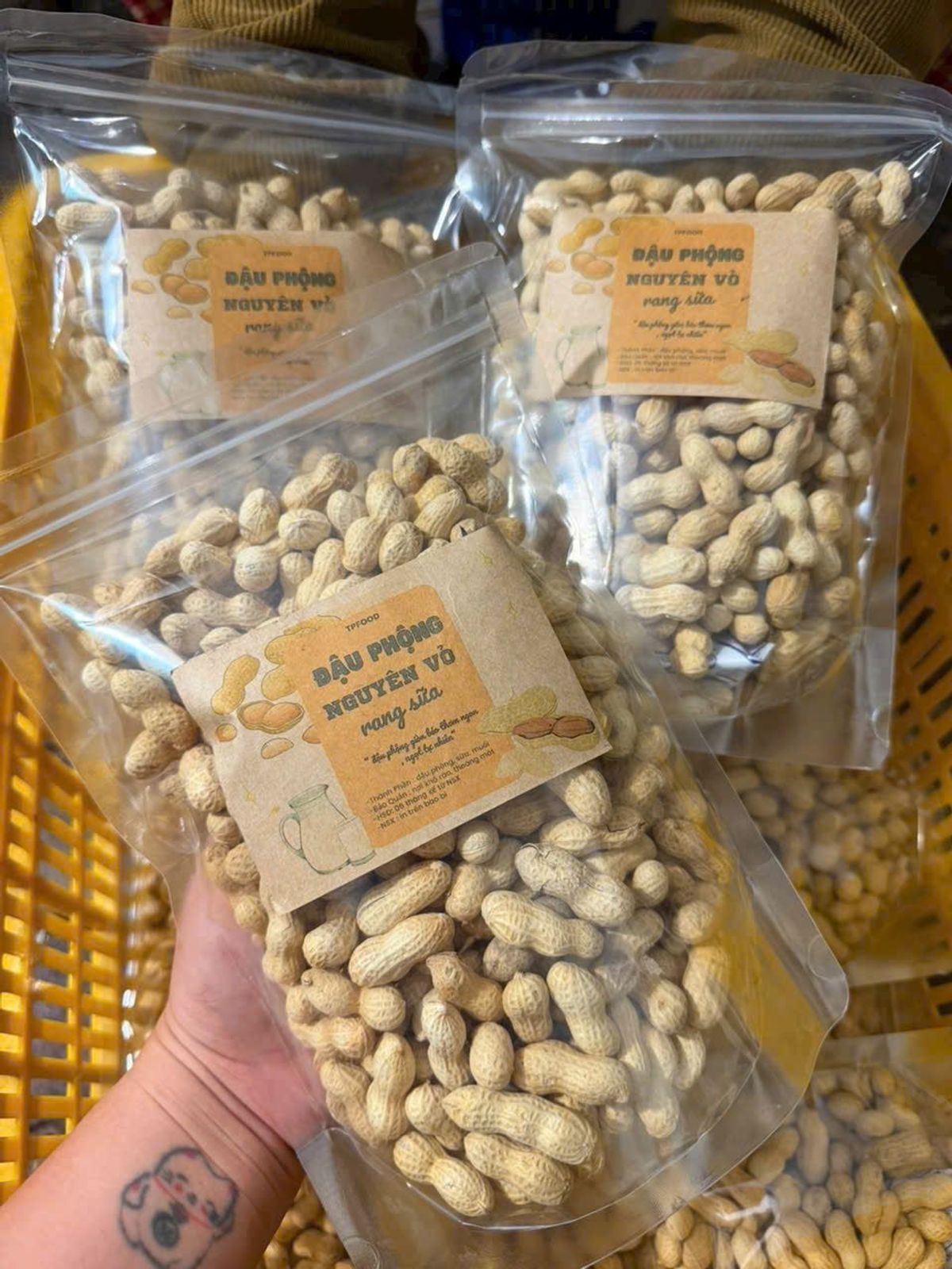 ĐẬU PHỘNG NGUYÊN VỎ RANG SỮA THƠM NGON 500G - WINNIE HOUSE ĐẬU PHỘNG NGUYÊN VỎ RANG SỮA THƠM NGON 500G - WINNIE HOUSE