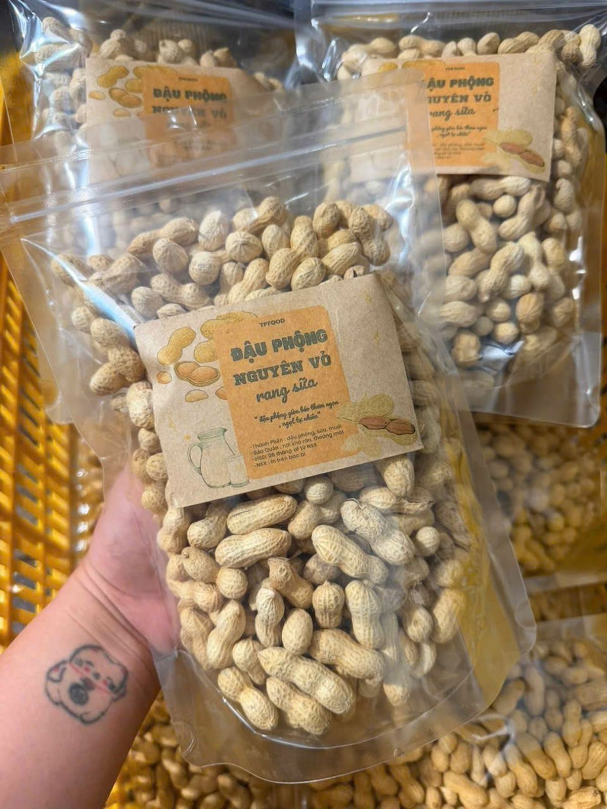 ĐẬU PHỘNG NGUYÊN VỎ RANG SỮA THƠM NGON 500G - WINNIE HOUSE ĐẬU PHỘNG NGUYÊN VỎ RANG SỮA THƠM NGON 500G - WINNIE HOUSE