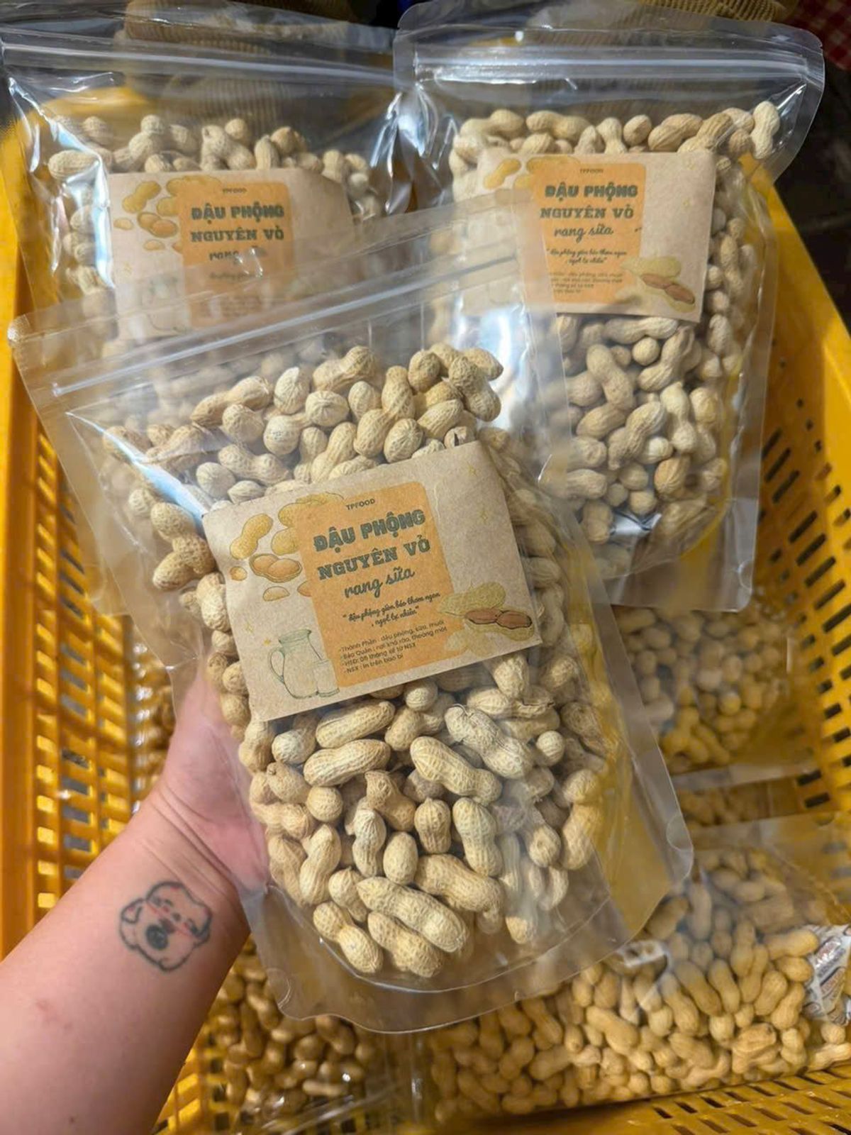 ĐẬU PHỘNG NGUYÊN VỎ RANG SỮA THƠM NGON 500G - WINNIE HOUSE ĐẬU PHỘNG NGUYÊN VỎ RANG SỮA THƠM NGON 500G - WINNIE HOUSE