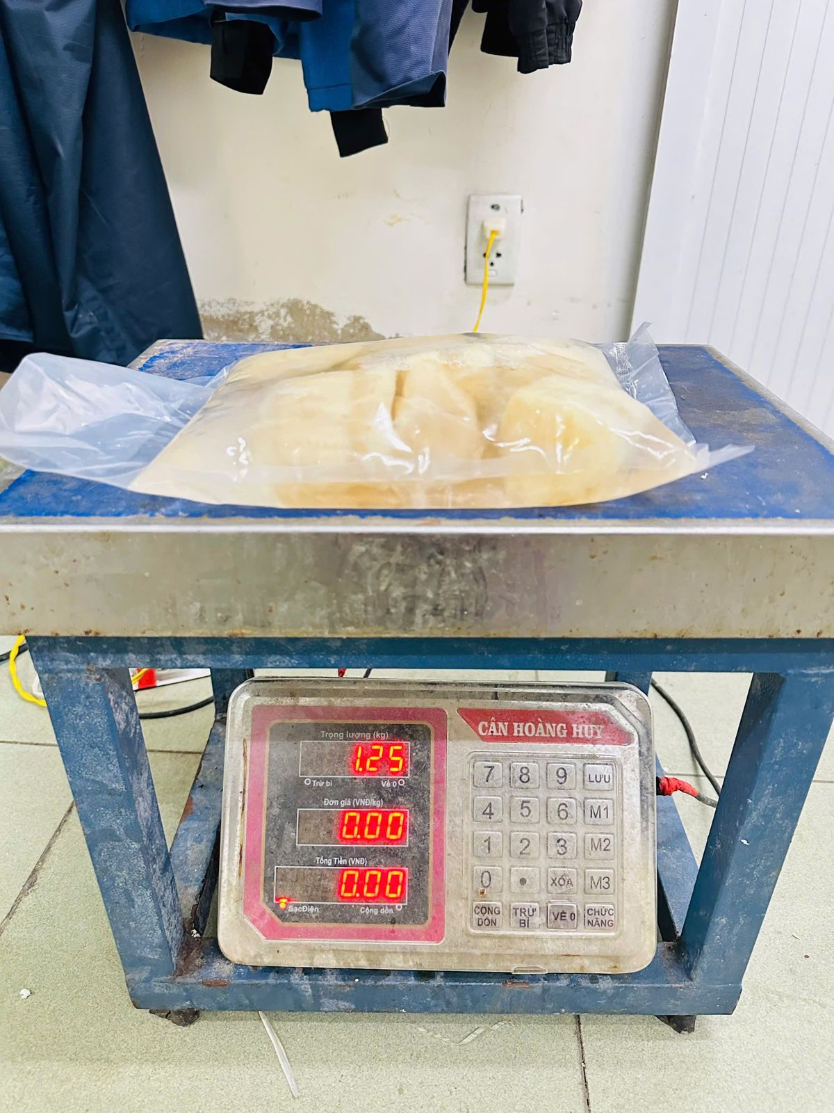 ***Sứa Đạn Thái Lan Nhập Khẩu Tươi đã nhã mặn - bịch 4-6 cục 500gr (hoả tốc hcm) ***Sứa Đạn Thái Lan Nhập Khẩu Tươi đã nhã mặn - bịch 4-6 cục 500gr (hoả tốc hcm)