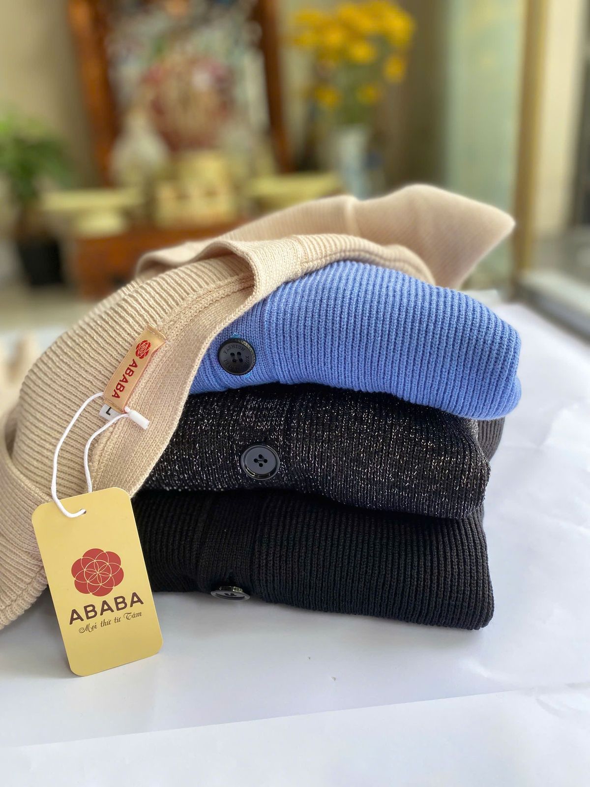 Áo len khoác ngoài Cardigan len nam form đẹp màu nhã nhặn chất mềm mại Cardigan-tron - Hà Đinh Áo len khoác ngoài Cardigan len nam form đẹp màu nhã nhặn chất mềm mại Cardigan-tron - Hà Đinh