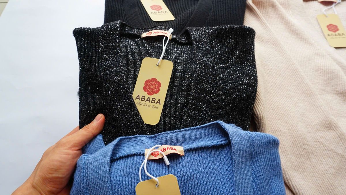 Áo len khoác ngoài Cardigan len nam form đẹp màu nhã nhặn chất mềm mại Cardigan-tron - Hà Đinh Áo len khoác ngoài Cardigan len nam form đẹp màu nhã nhặn chất mềm mại Cardigan-tron - Hà Đinh
