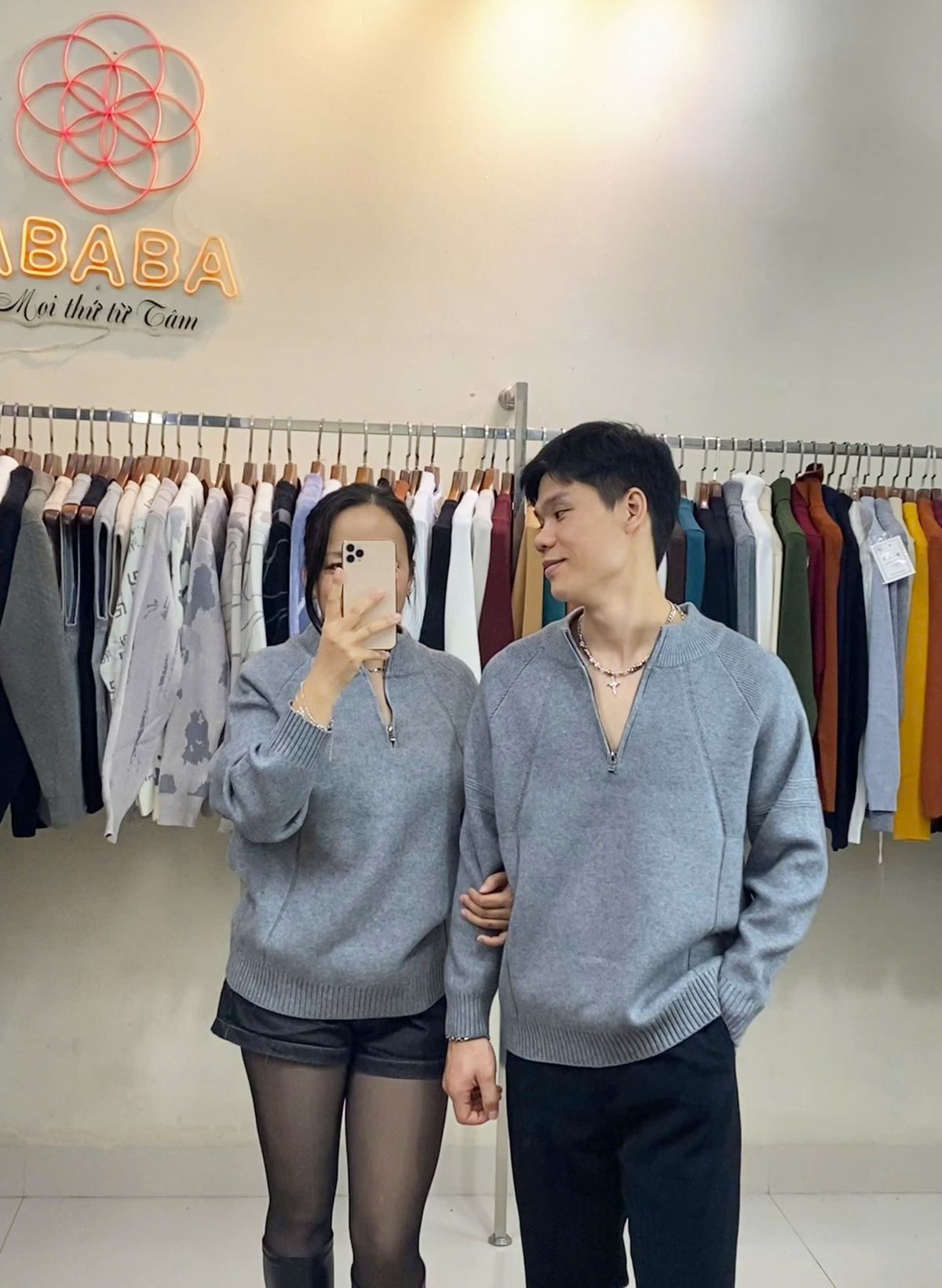 Mẫu áo len nam cổ 5p khóa zip hàng Cao Cấp Dày 2 màu Đen - Ghi Size M L XL XXL 3XL Hà Đinh - 5pzip-f6639 Mẫu áo len nam cổ 5p khóa zip hàng Cao Cấp Dày 2 màu Đen - Ghi Size M L XL XXL 3XL Hà Đinh - 5pzip-f6639