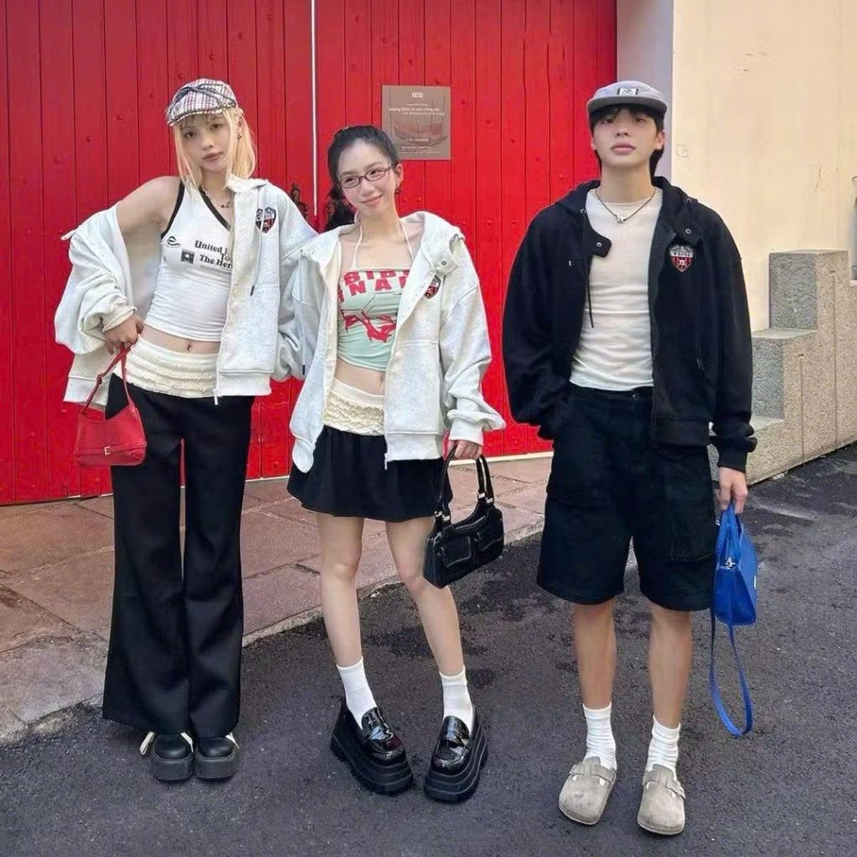 Áo Khoác Unisex Whose 77 - Thời Trang Năng Động & Phong Cách Áo Khoác Unisex Whose 77 - Thời Trang Năng Động & Phong Cách