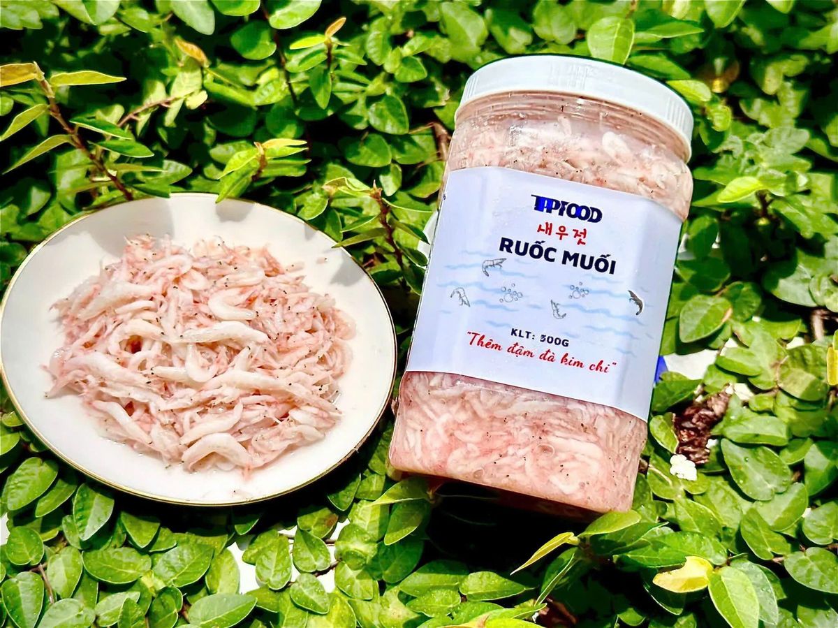 Ruốc muối - Mắm tép Hàn dùng làm kim chi, nước sốt, mắm tôm hoặc ăn sống - 1KG/HŨ (Có thùng 20kg) Ruốc muối - Mắm tép Hàn dùng làm kim chi, nước sốt, mắm tôm hoặc ăn sống - 1KG/HŨ (Có thùng 20kg)