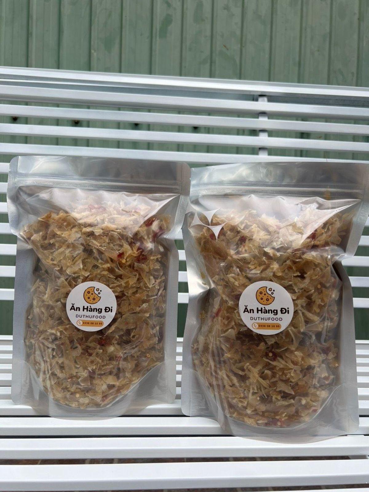 Vụn Vây Vi Cá Đuối 1KG - Thơm Mới, chế biến nhiều món ngon Vụn Vây Vi Cá Đuối 1KG - Thơm Mới, chế biến nhiều món ngon