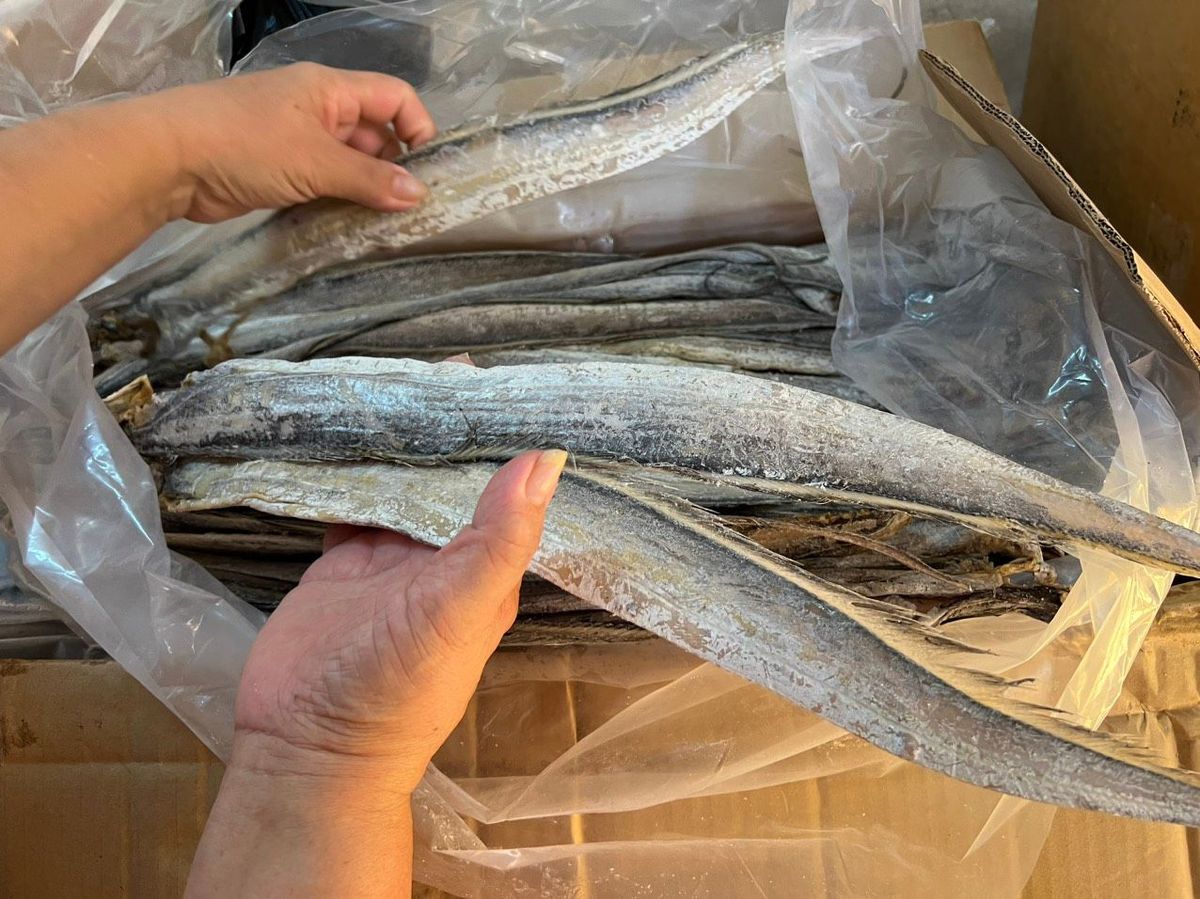 Cá hố muối sư một nắng 1KG - đặc sản Phú Yên, muối mặn, thịt dày, thơm, ngon, chế biến nhiều món ăn Cá hố muối sư một nắng 1KG - đặc sản Phú Yên, muối mặn, thịt dày, thơm, ngon, chế biến nhiều món ăn