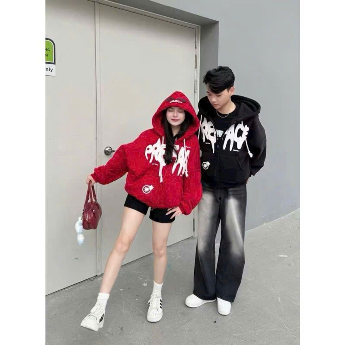 Áo Khoác Nỉ In Nổi PREFACE Form Boxy, Dây Kéo 2 Đầu, Unisex Áo Khoác Nỉ In Nổi PREFACE Form Boxy, Dây Kéo 2 Đầu, Unisex