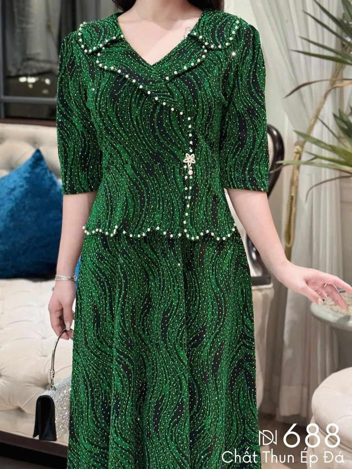 Đầm midi trung niên dự tiệc - công sở, vải thun nhũ cao cấp đính đá, tặng mẹ co giãn tốt bigsize M688 Đầm midi trung niên dự tiệc - công sở, vải thun nhũ cao cấp đính đá, tặng mẹ co giãn tốt bigsize M688