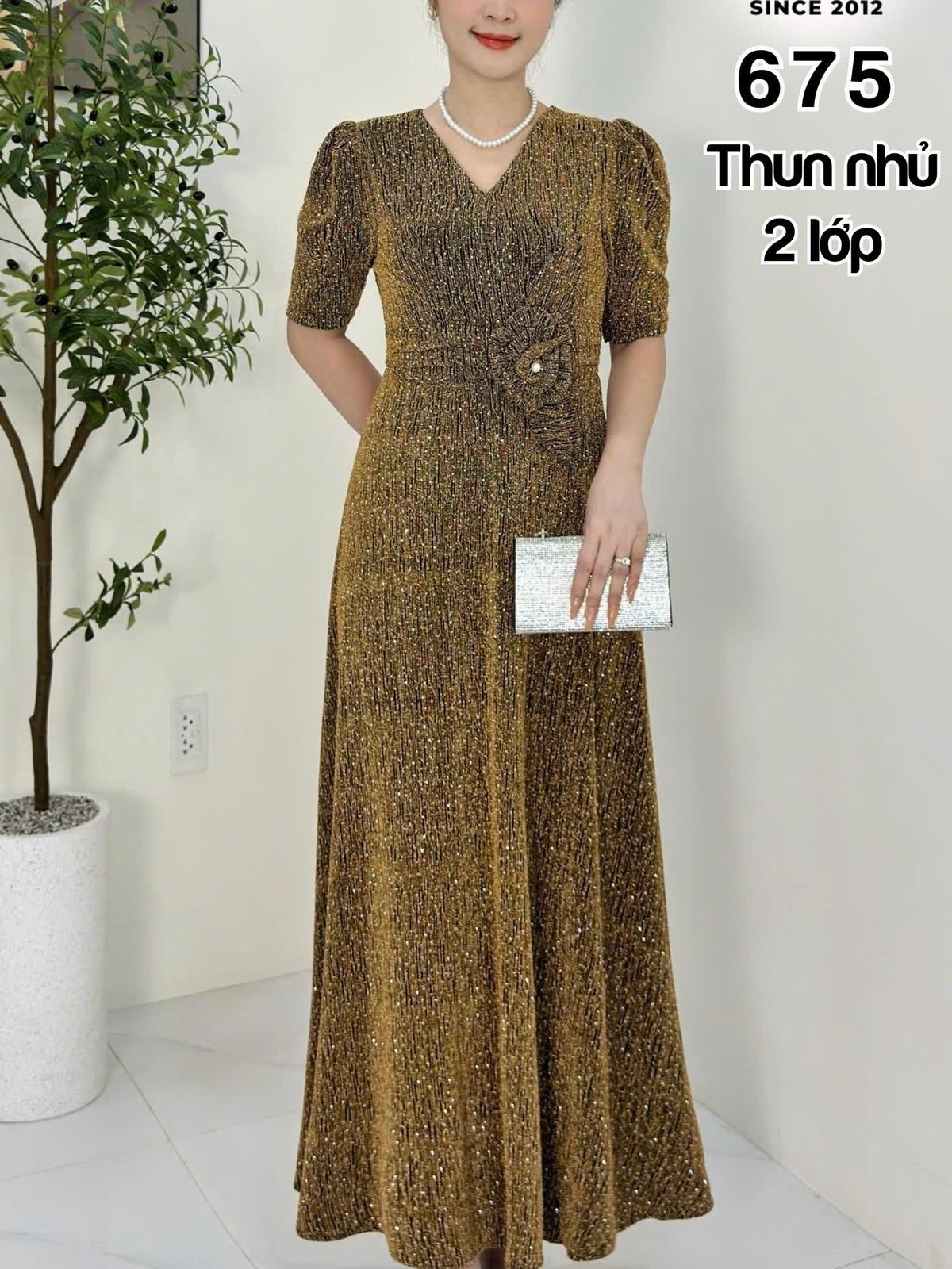 Đầm maxi trung niên dự tiệc sang trọng vải thun nhũ cao cấp đính đá, tặng mẹ co giãn tốt bigsize 80kg M675 Đầm maxi trung niên dự tiệc sang trọng vải thun nhũ cao cấp đính đá, tặng mẹ co giãn tốt bigsize 80kg M675