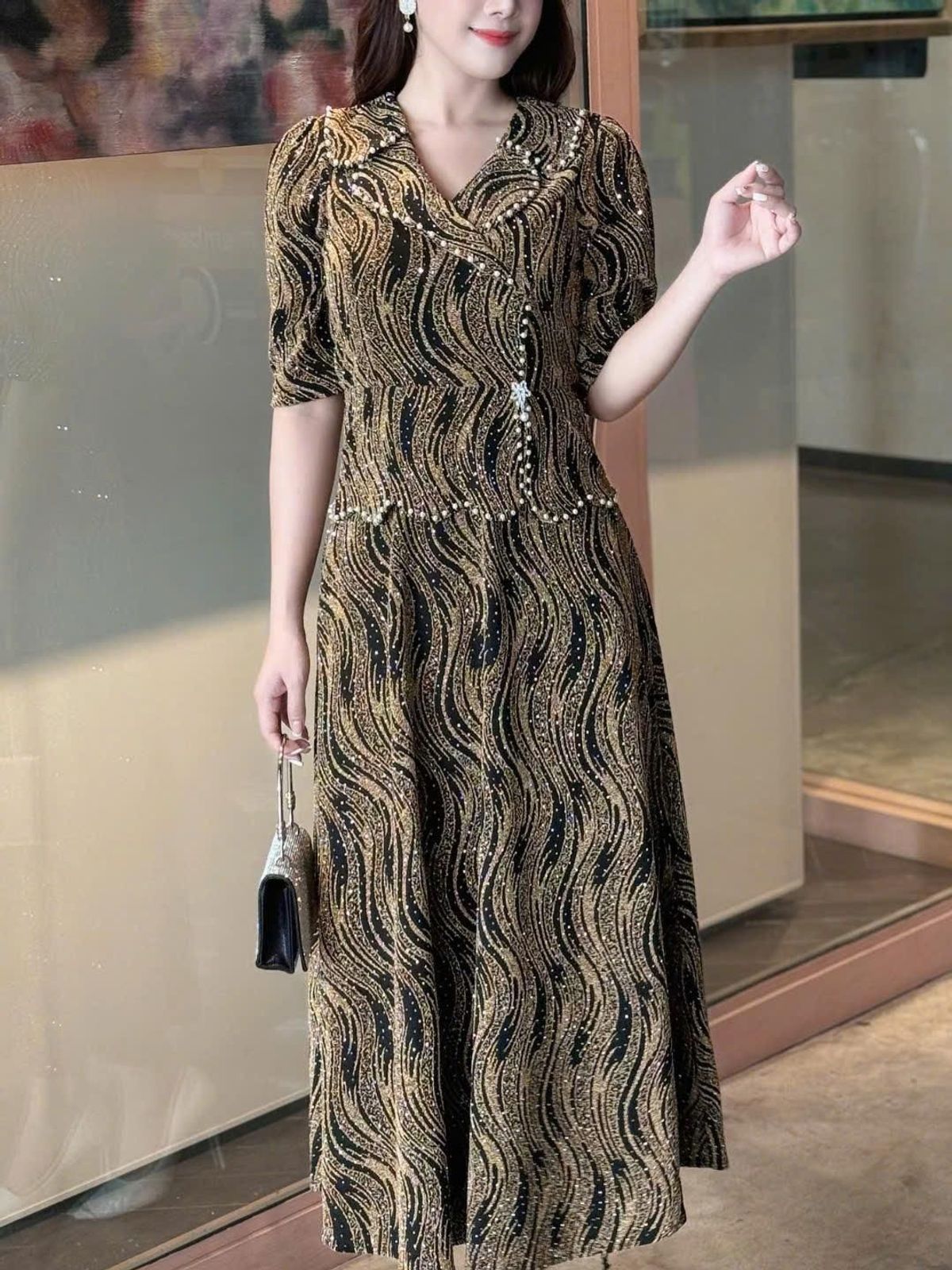 Đầm maxi trung niên dự tiệc - công sở, vải thun nhũ cao cấp đính đá, tặng mẹ co giãn tốt bigsize M695 Đầm maxi trung niên dự tiệc - công sở, vải thun nhũ cao cấp đính đá, tặng mẹ co giãn tốt bigsize M695