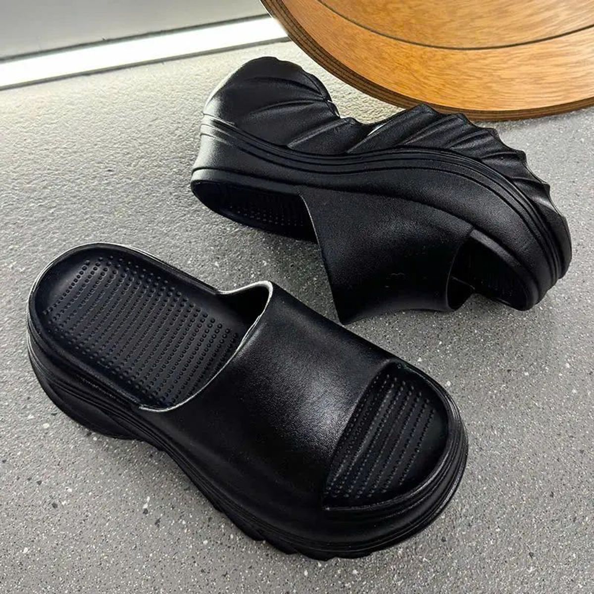 DÉP QUAI NGANG CAO CẤP EVA NGUYÊN KHỐI, ĐẾ CAO 9CM CHILI – SIÊU NHẸ HACK DÁNG ĐỈNH - PIPI STORE DÉP QUAI NGANG CAO CẤP EVA NGUYÊN KHỐI, ĐẾ CAO 9CM CHILI – SIÊU NHẸ HACK DÁNG ĐỈNH - PIPI STORE