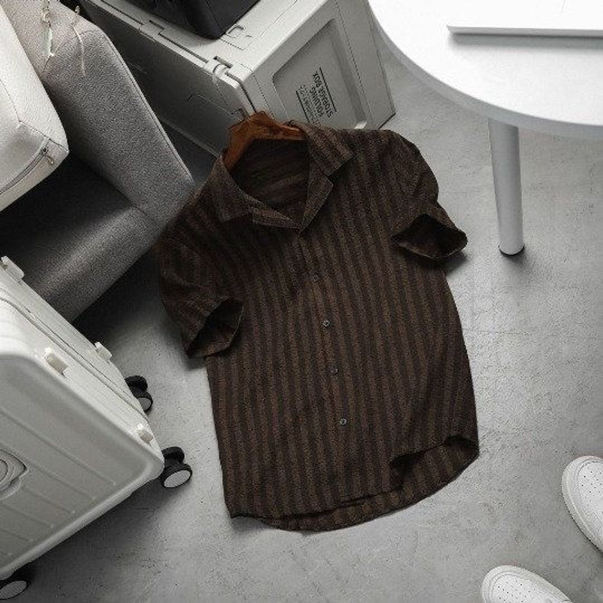 ÁO SƠ MI NAM HỌA TIẾT KELLY TUTO5 MENSWEAR SMD04 - SƠ MI NGẮN TAY CỔ VEST VẢI ĐŨI THÔ HÀN THOÁNG MÁT, FORM THOẢI MÁI ÁO SƠ MI NAM HỌA TIẾT KELLY TUTO5 MENSWEAR SMD04 - SƠ MI NGẮN TAY CỔ VEST VẢI ĐŨI THÔ HÀN THOÁNG MÁT, FORM THOẢI MÁI