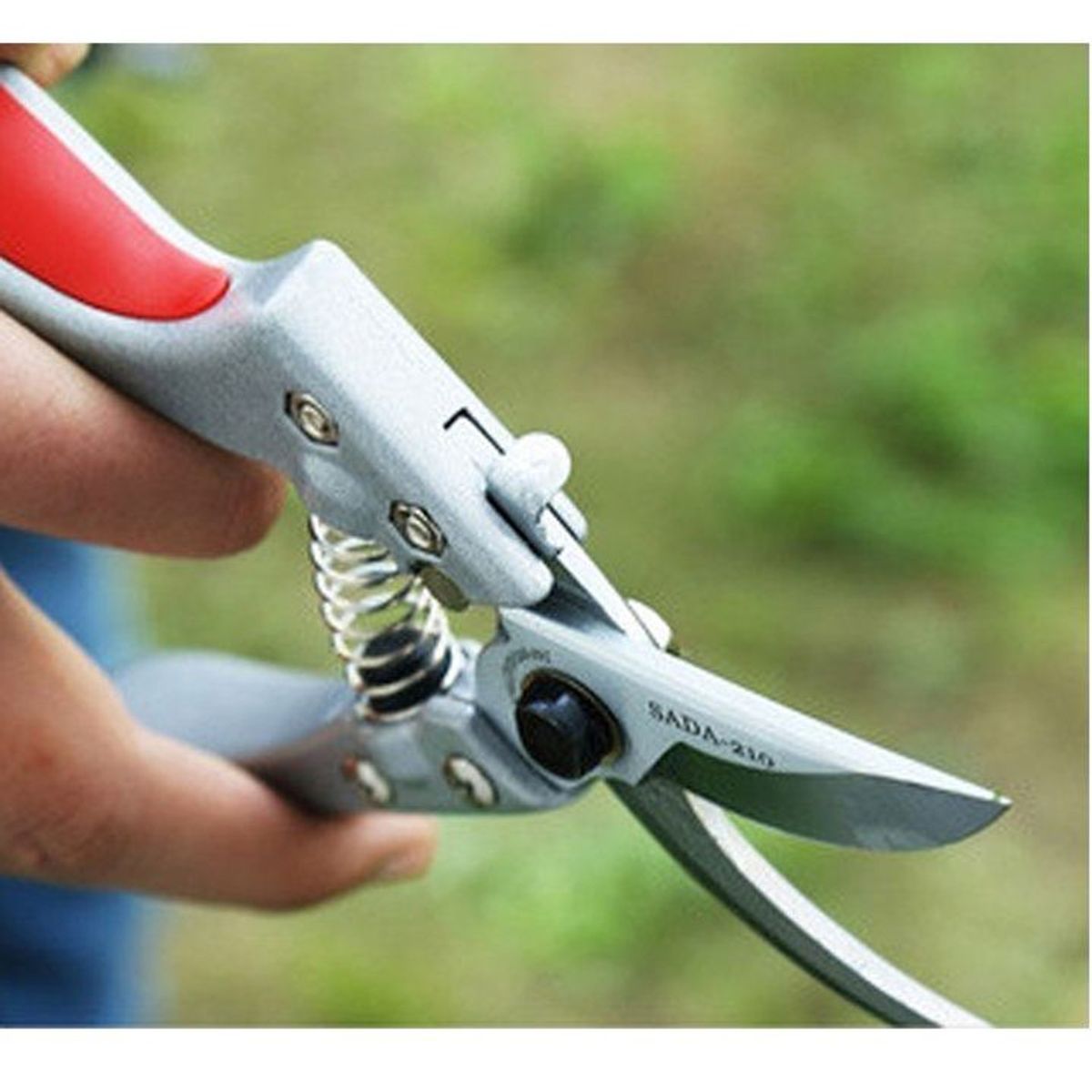KÉO CẮT CÀNH CÂY SADA 210 NHẬT BẢN 20CM KÉO CẮT CÀNH CÂY SADA 210 NHẬT BẢN 20CM