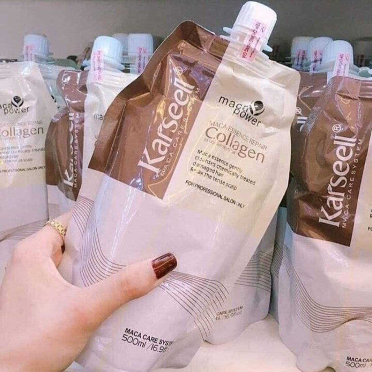 Ủ TÓC COLLAGEN MỀM MƯỢT 500ML Ủ TÓC COLLAGEN MỀM MƯỢT 500ML