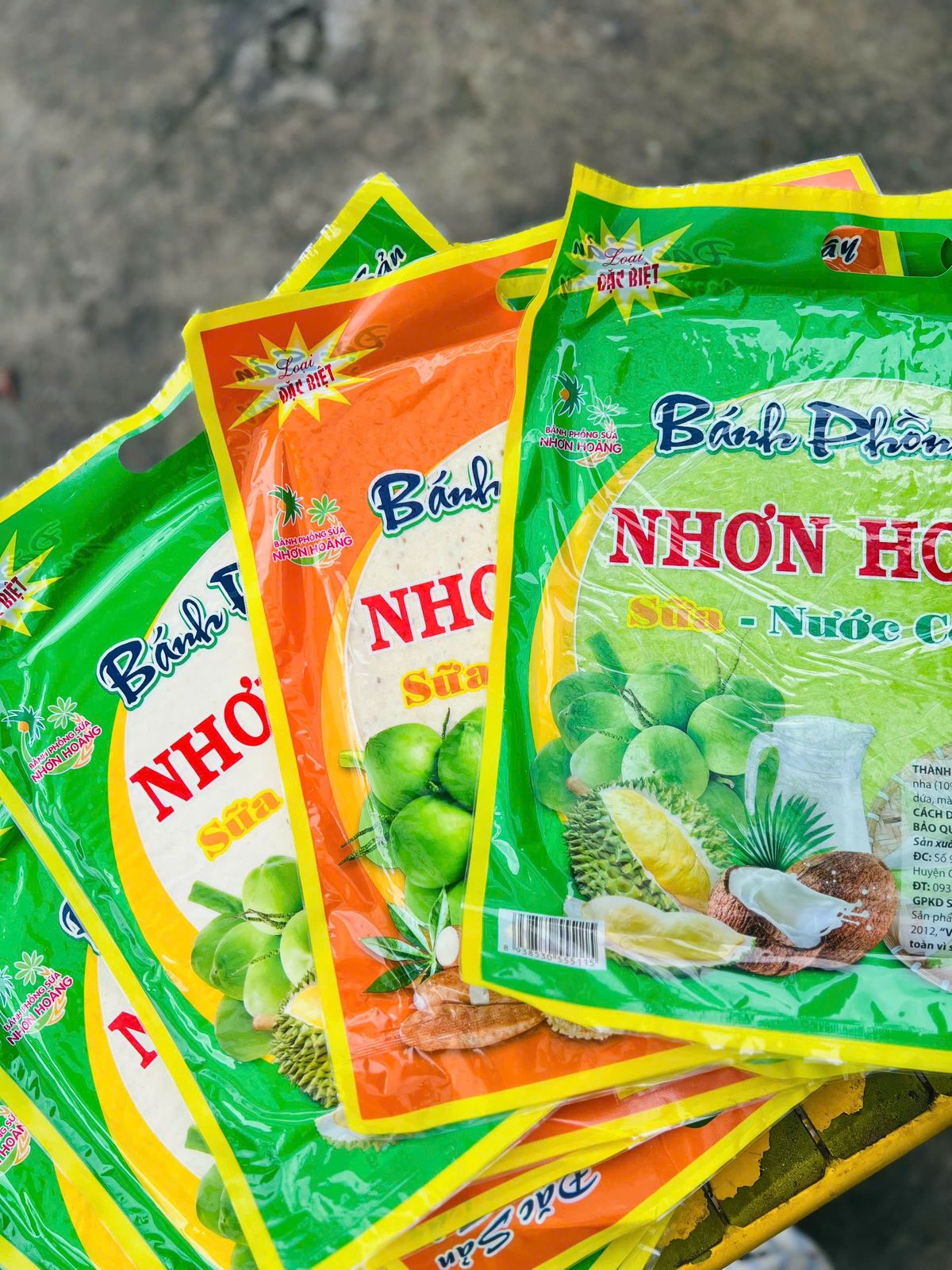 Bánh Phồng Sữa Nhơn Hoàng Béo Thơm, Đậm Vị Cốt Dừa 220g Bánh Phồng Sữa Nhơn Hoàng Béo Thơm, Đậm Vị Cốt Dừa 220g