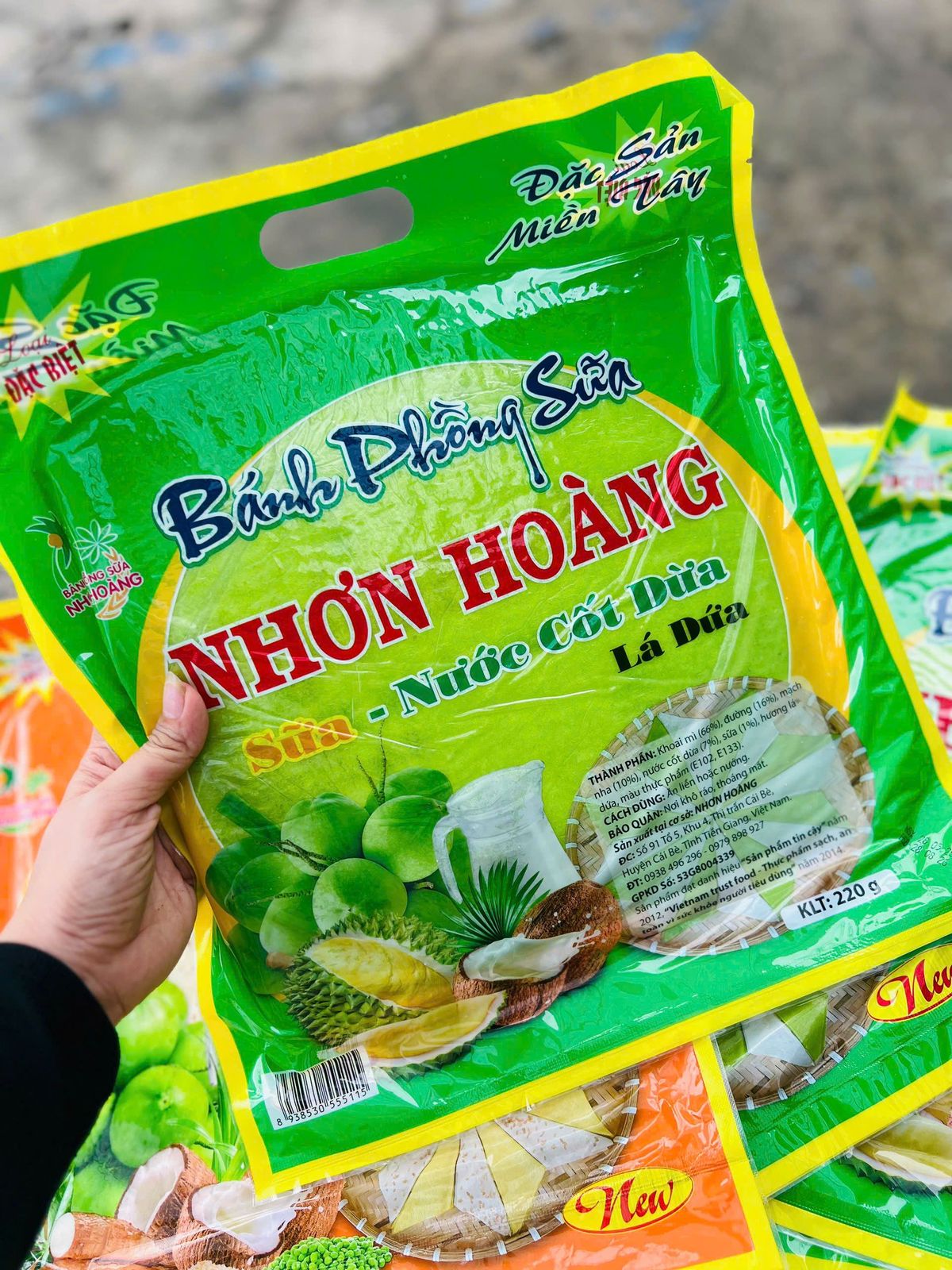 Bánh Phồng Sữa Nhơn Hoàng Béo Thơm, Đậm Vị Cốt Dừa 220g Bánh Phồng Sữa Nhơn Hoàng Béo Thơm, Đậm Vị Cốt Dừa 220g