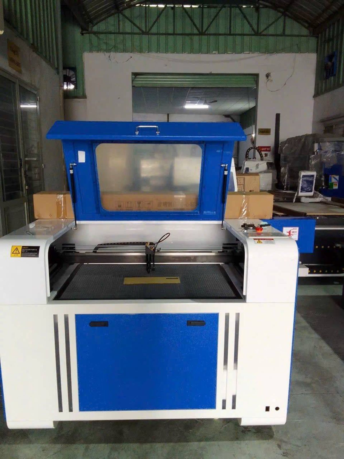 Laserscript 6090 Laser 6090 1 Đầu 80W giá sỉ, giá bán buôn - Thị Trường Sỉ