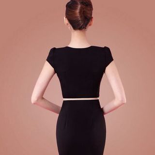 Đầm đen đính nút-cs01- e155